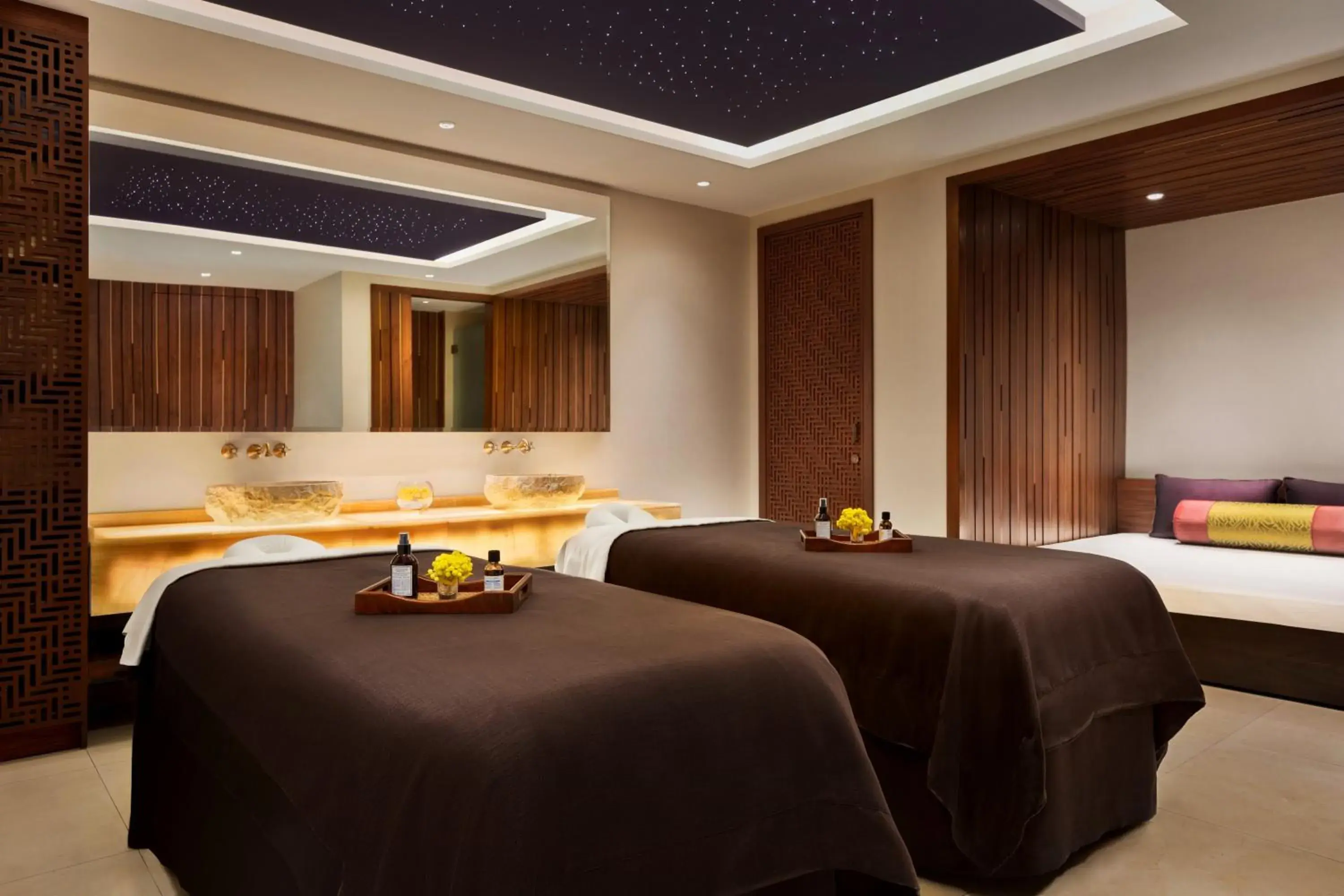 Massage in Shangri-La Al Husn Resort & Spa