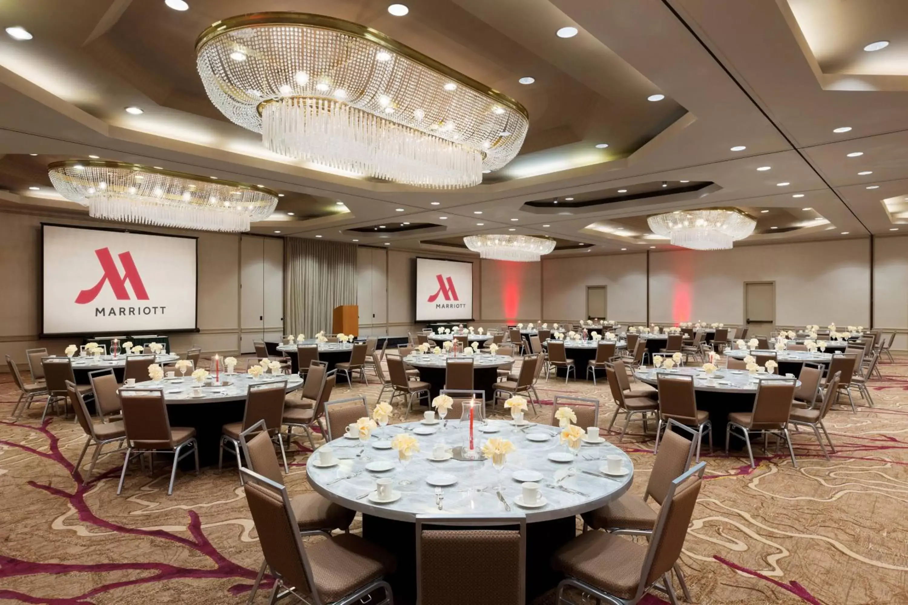 Meeting/conference room, Restaurant/Places to Eat in Walnut Creek Marriott