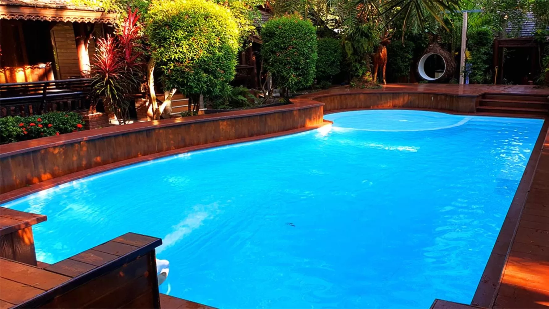 Swimming pool in Baan Habeebee Resort
