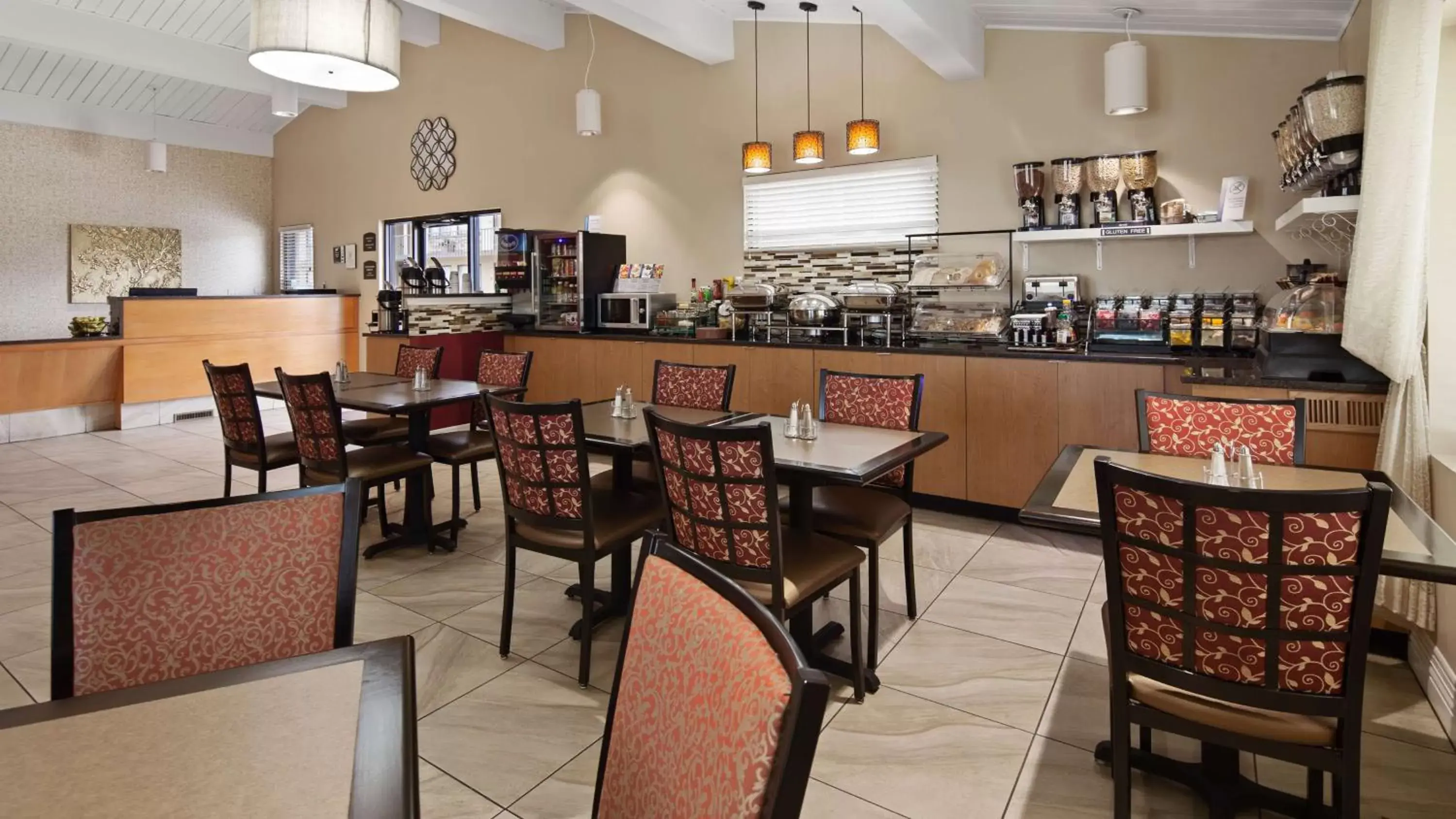 Restaurant/Places to Eat in Best Western Winchester Hotel