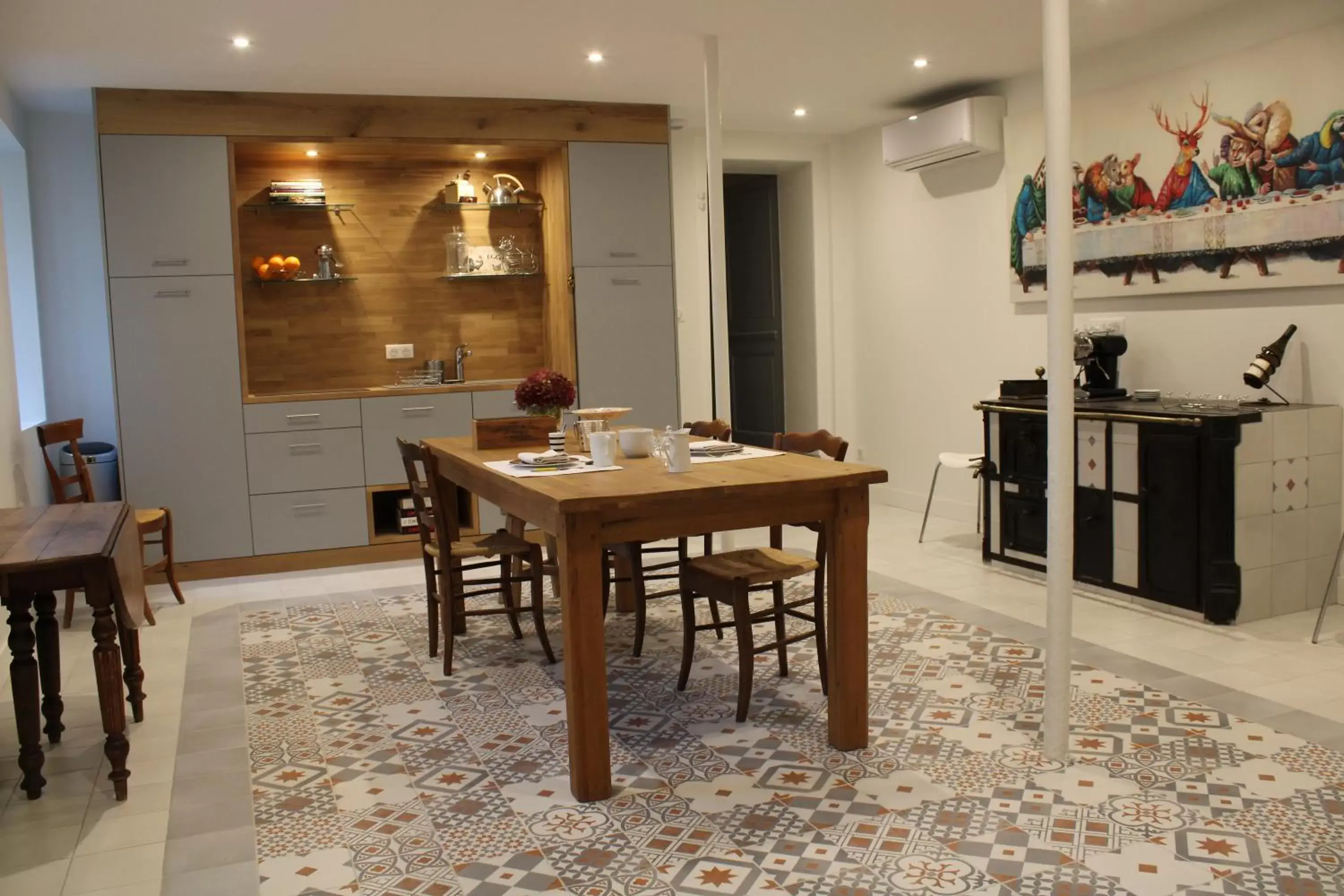 Communal kitchen, Dining Area in Clos Ceres
