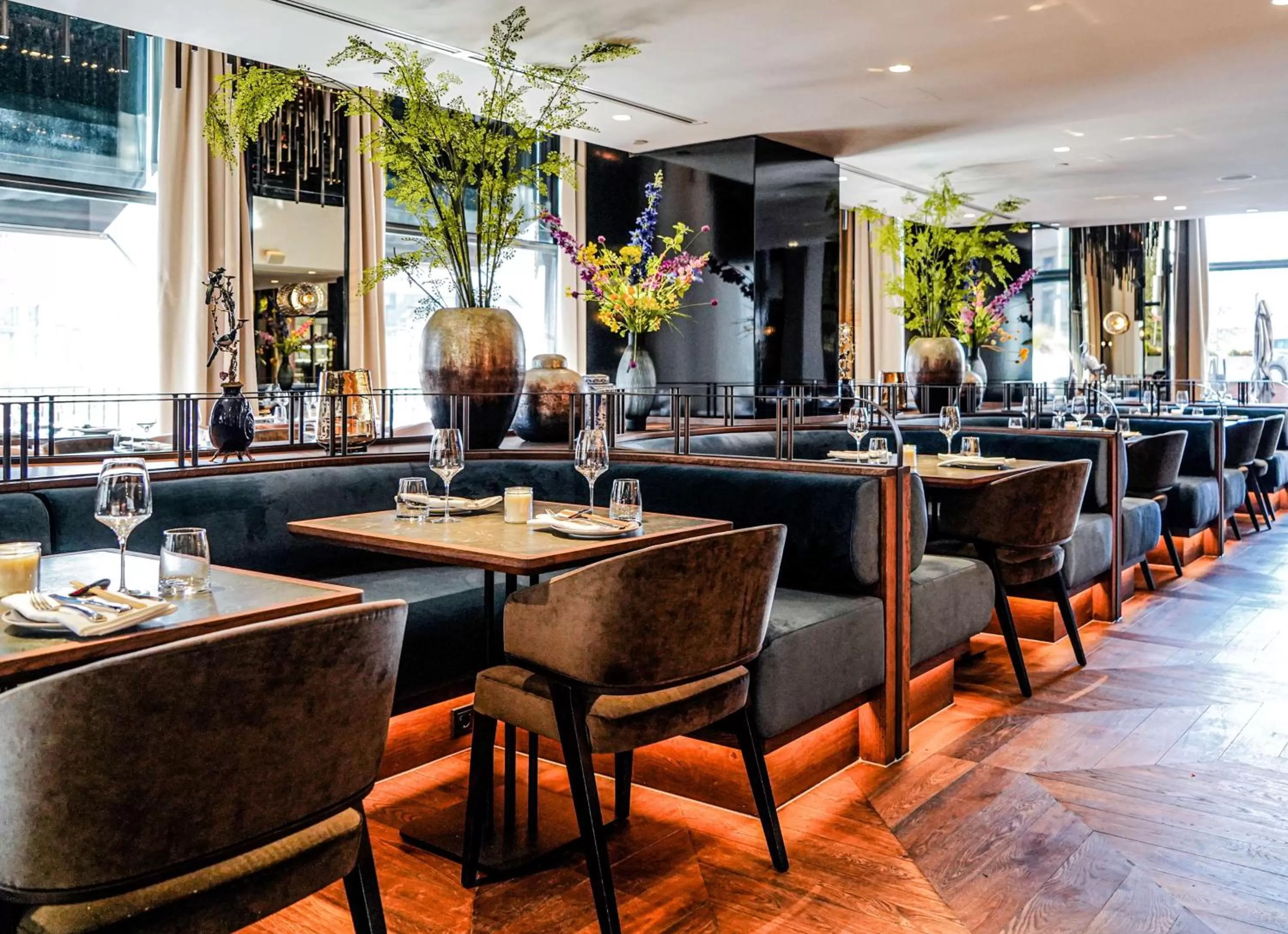 Restaurant/places to eat in Hilton The Hague