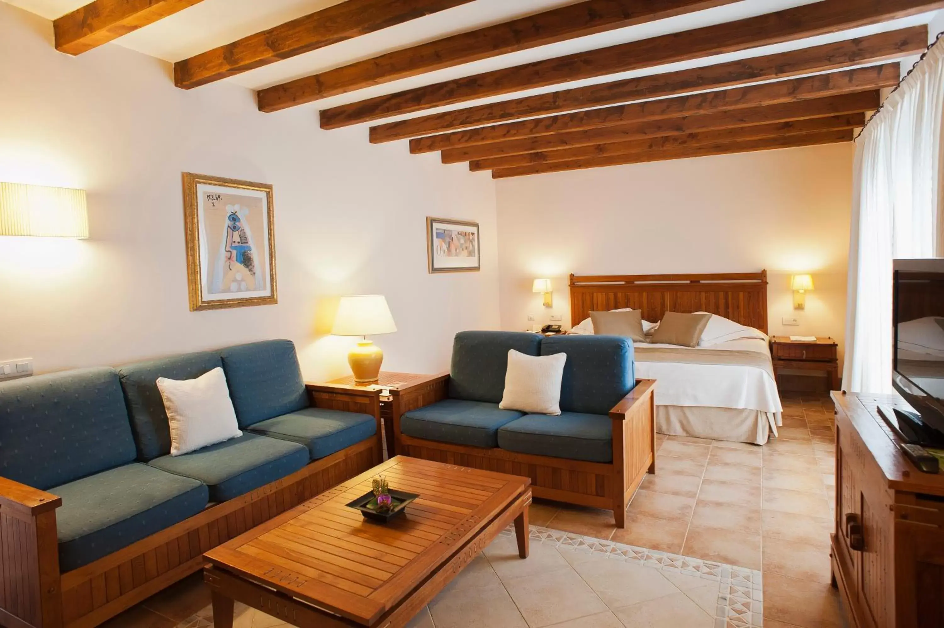 Bed, Seating Area in Princesa Yaiza Suite Hotel Resort