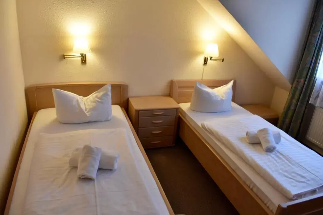 Economy Double Room in Hotel Trebeltal Economy Double Room in Hotel Trebeltal