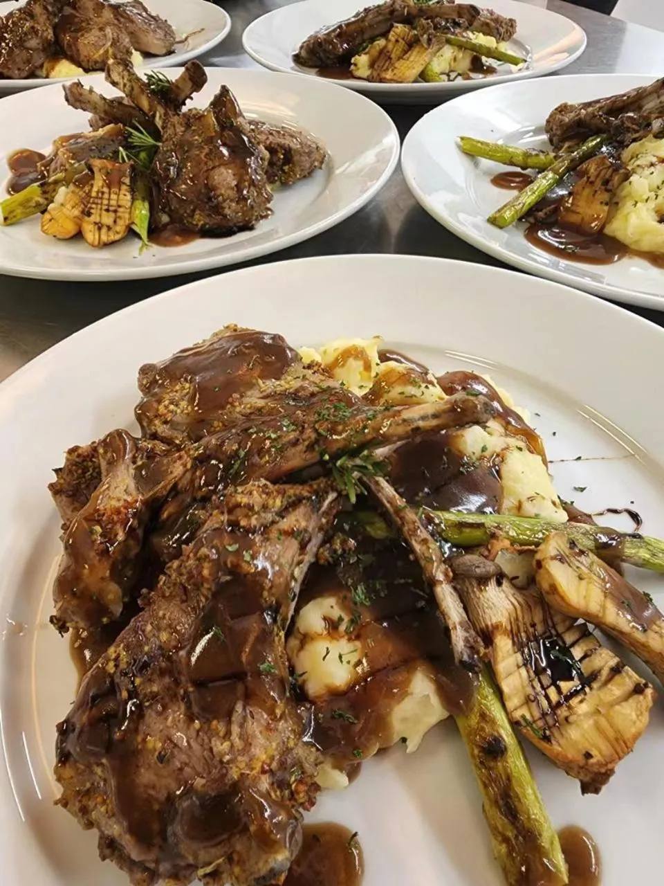 Restaurant/places to eat in Sir Francis Drake