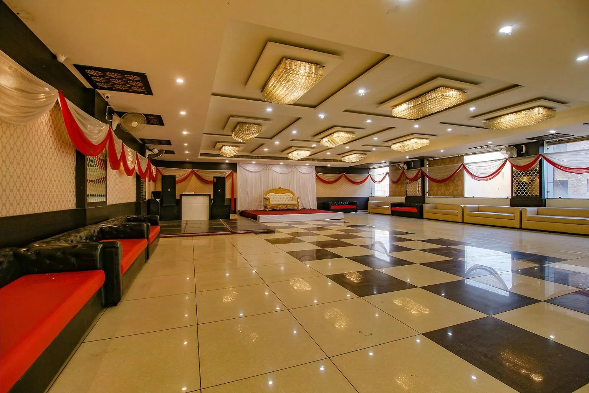 Banquet/Function facilities in FabHotel 4G