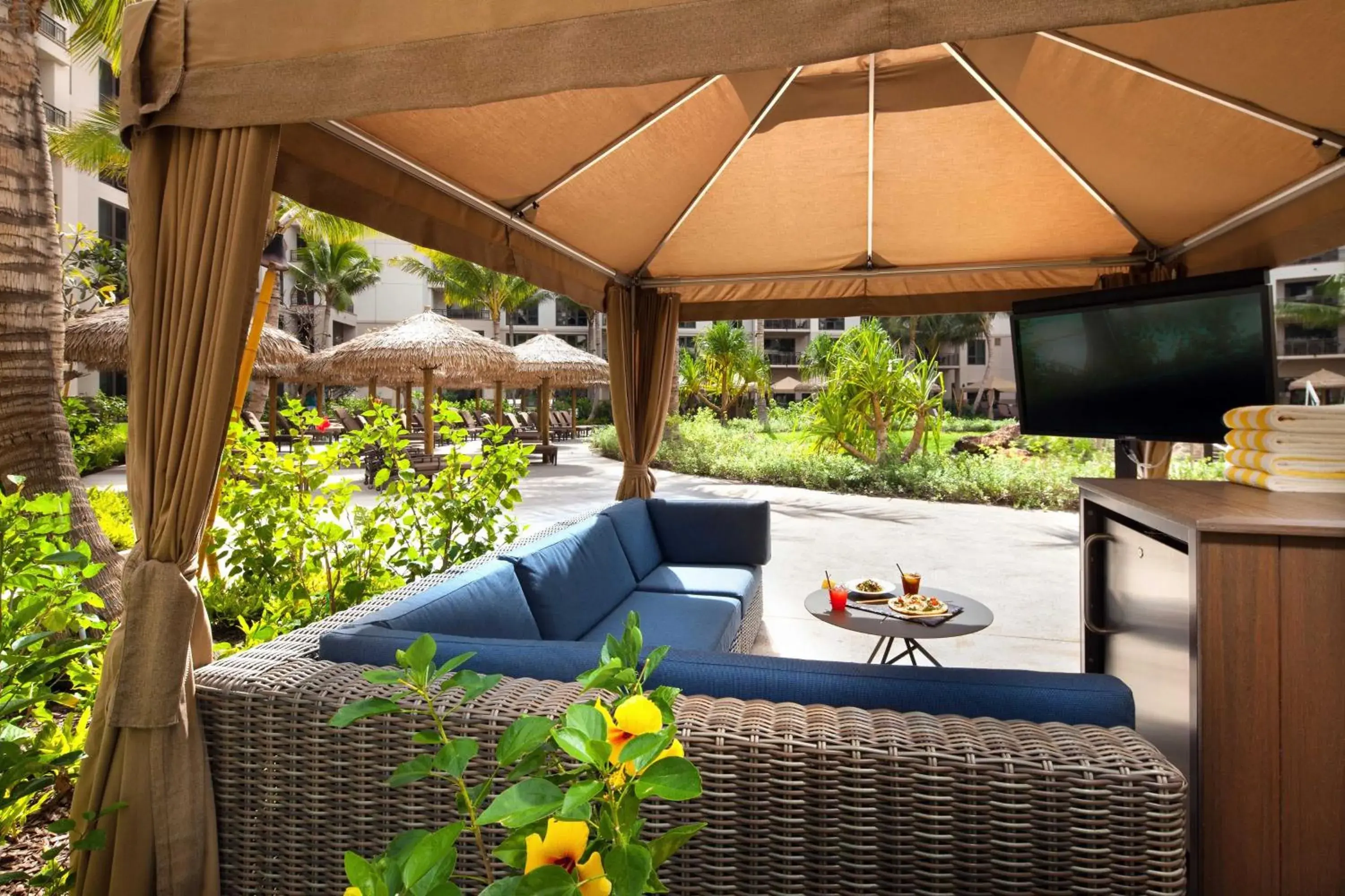 Swimming pool, Seating Area in The Westin Nanea Ocean Villas, Ka'anapali