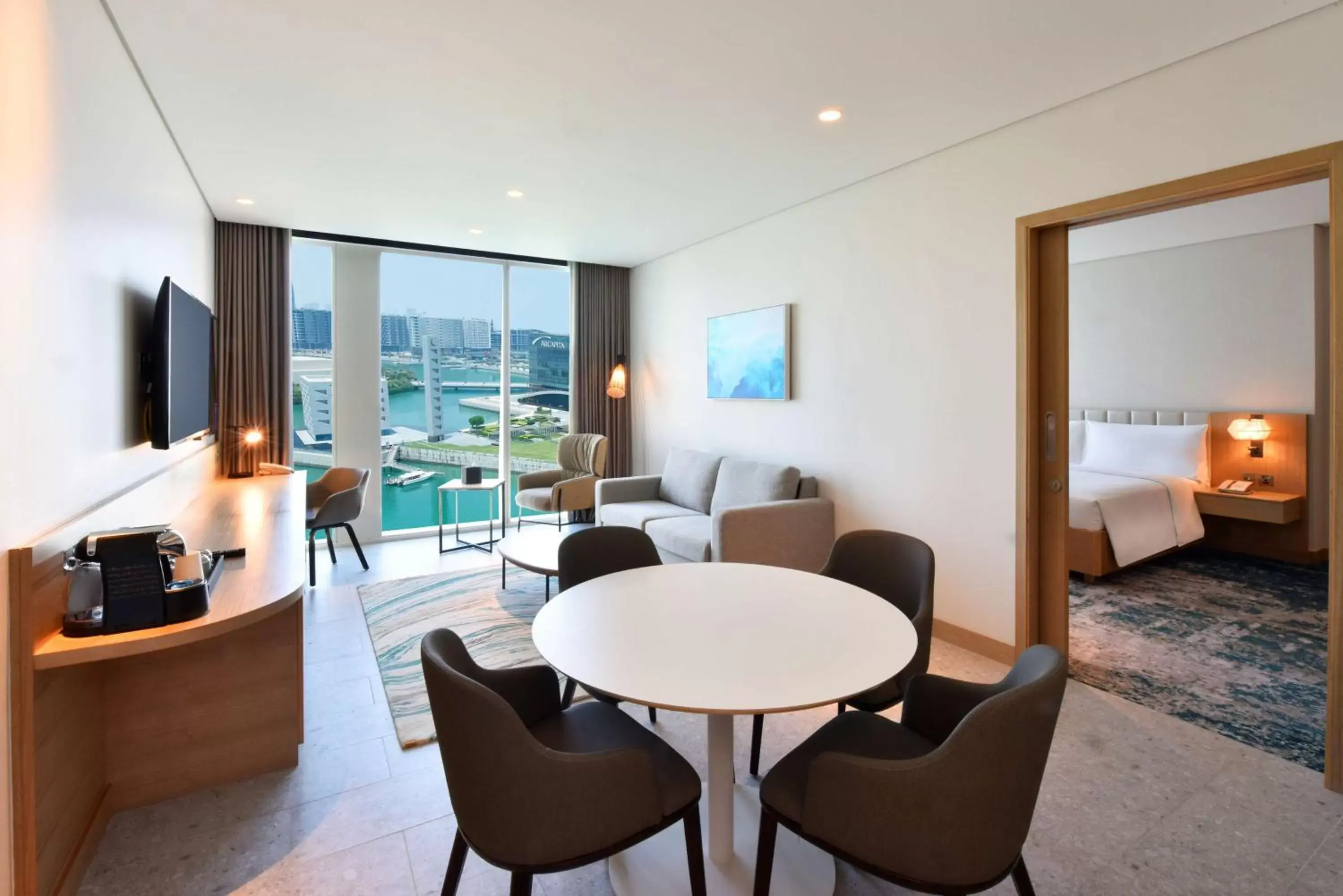 Bedroom, Seating Area in Hilton Garden Inn Bahrain Bay