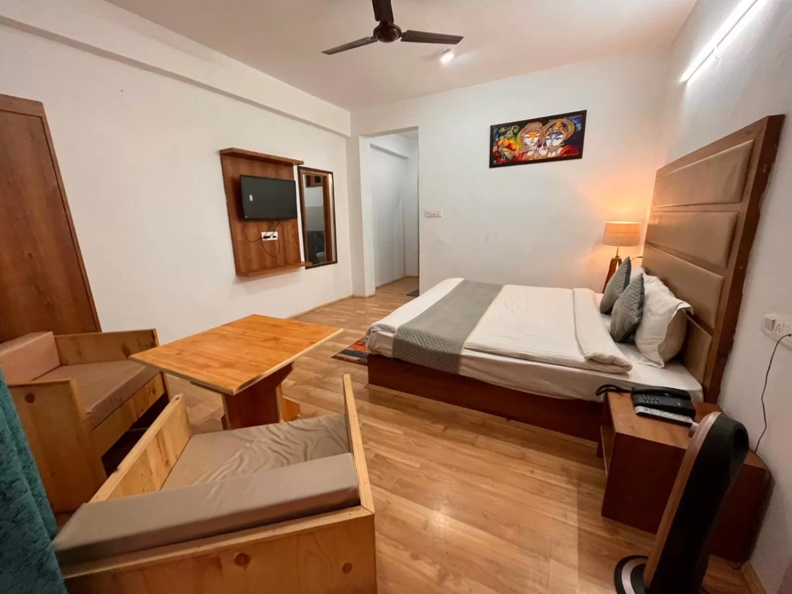 Himalayan Riverside Resort, Manali