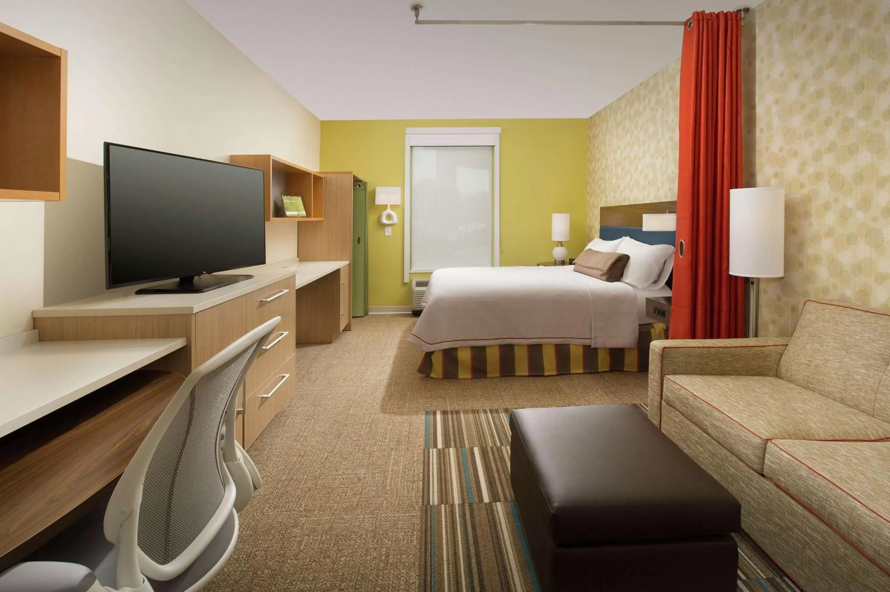 TV and multimedia, Bed in Home2 Suites by Hilton Louisville East Hurstbourne