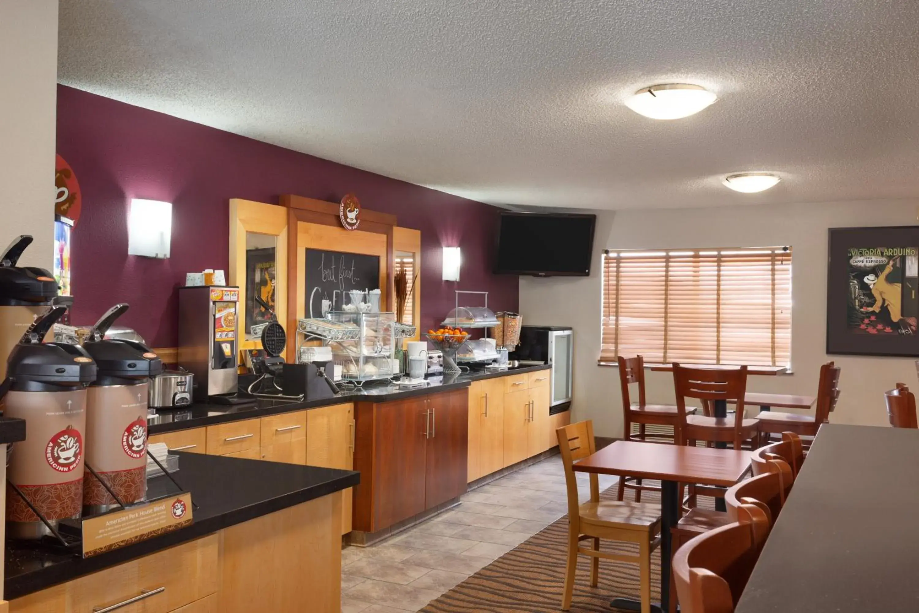 Continental breakfast, Restaurant/Places to Eat in AmericInn by Wyndham Salina