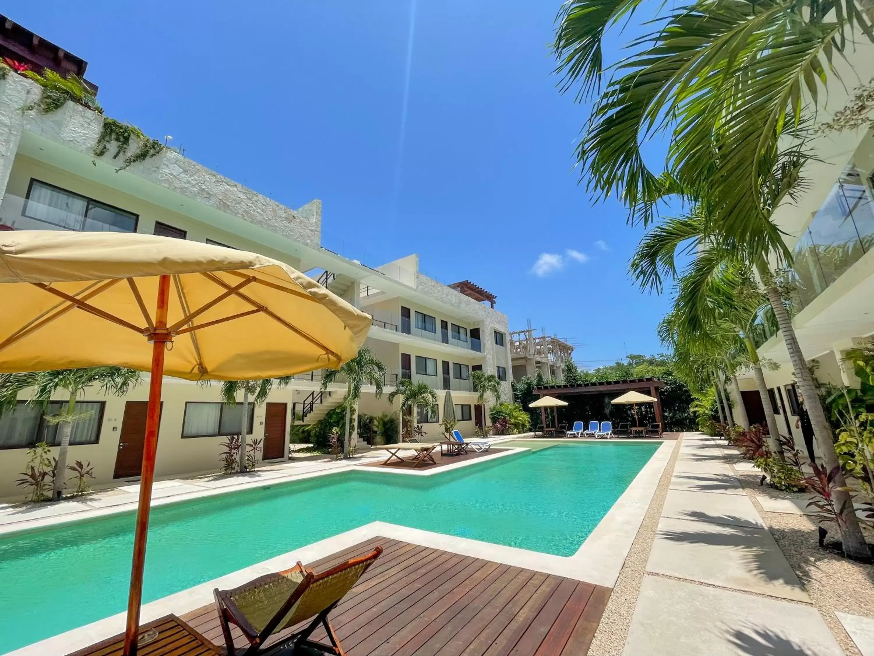 Swimming Pool in Apartment and Penthouse Blue Luxury Kukulkan Tulum