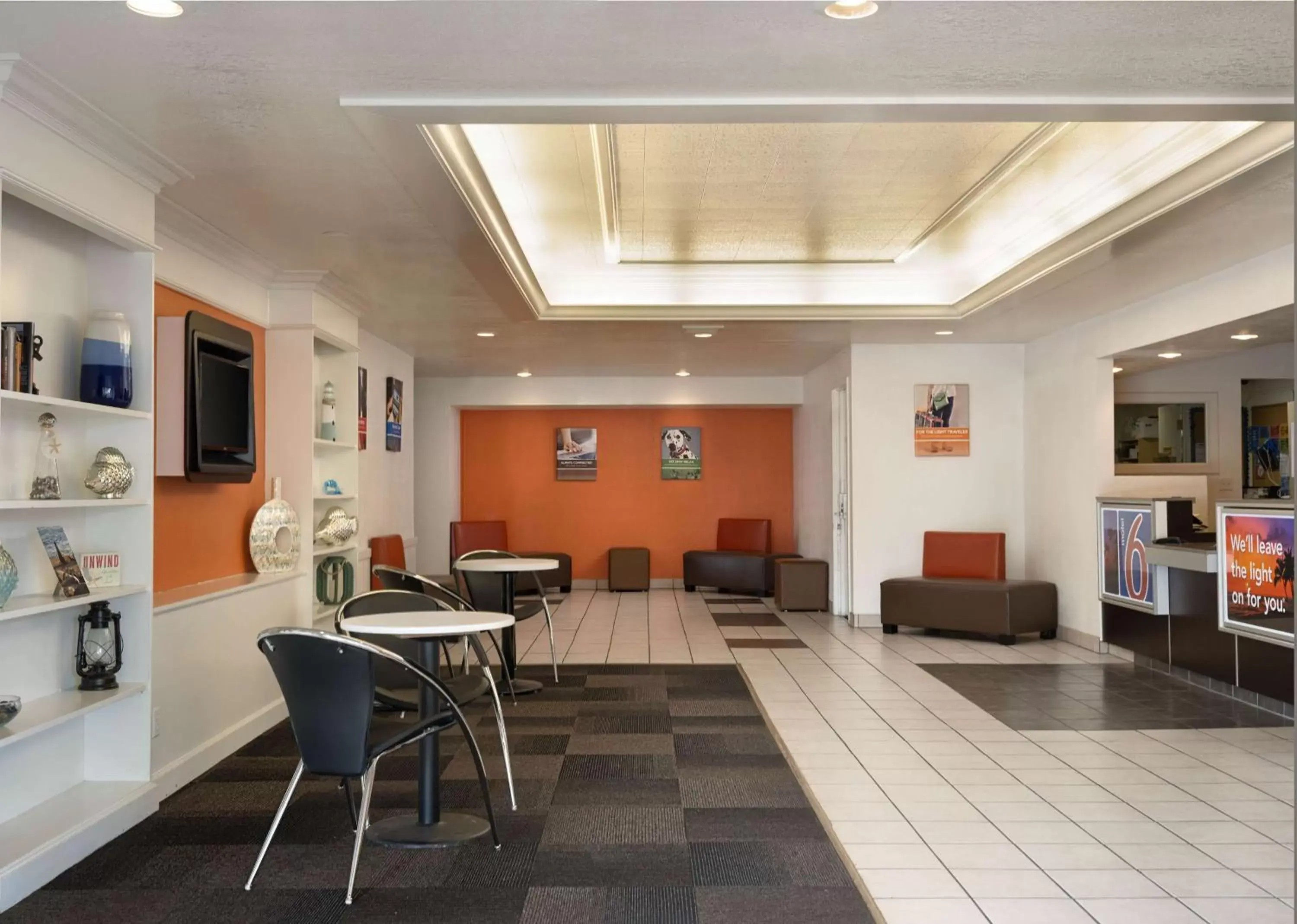 Lobby or reception in Motel 6-San Simeon, CA - Hearst Castle Area