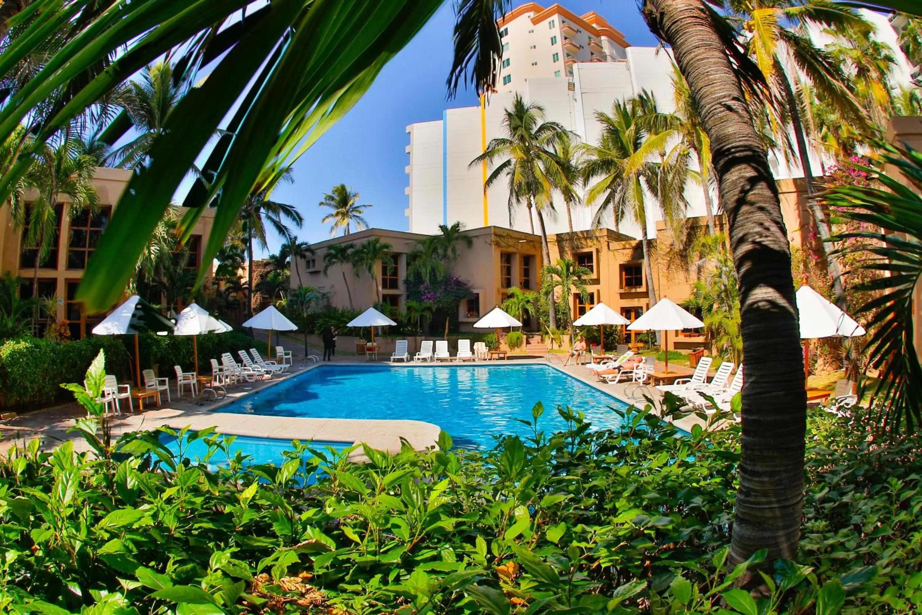 Swimming Pool in Villas El Rancho Green Resort