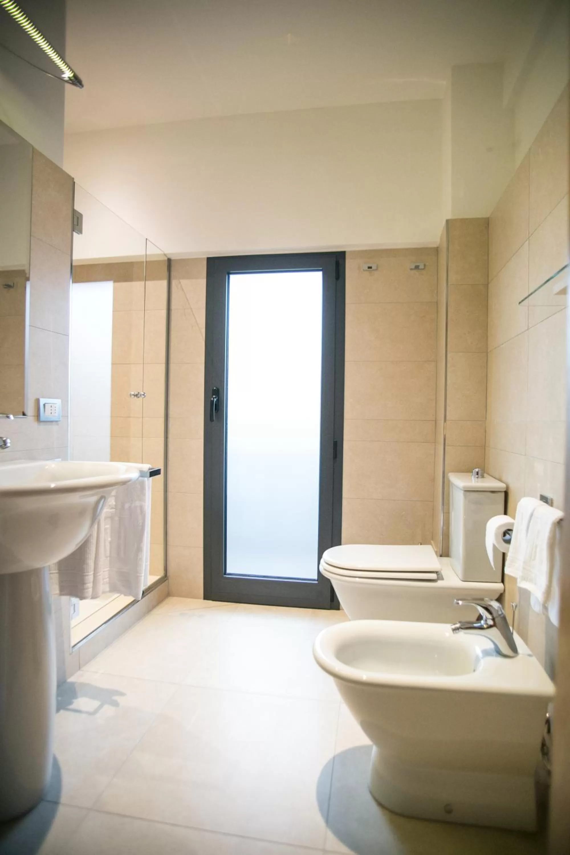 Bathroom in Hotel Touring