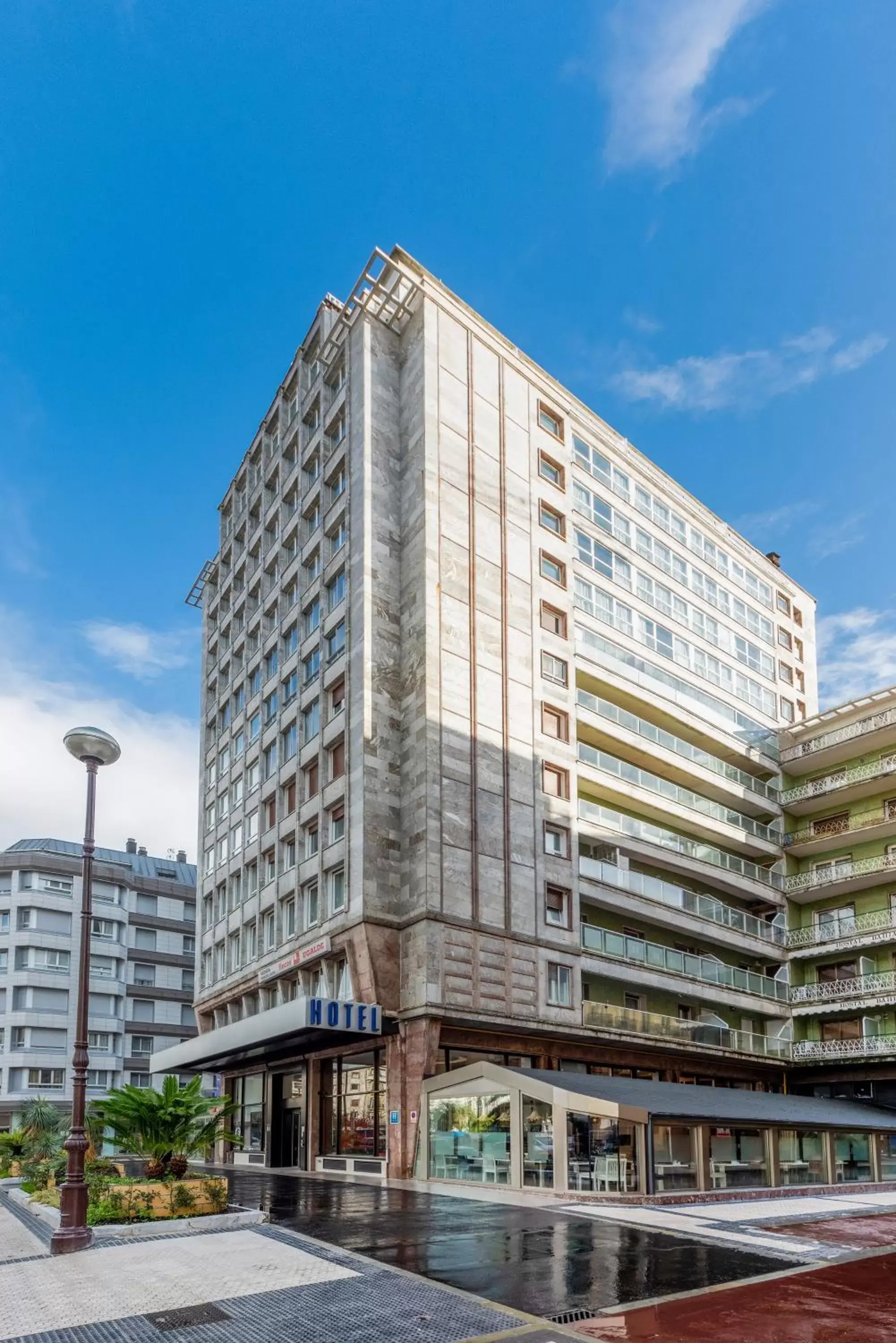 Facade/entrance, Property Building in Hotel San Sebastián Orly, Affiliated by Meliá