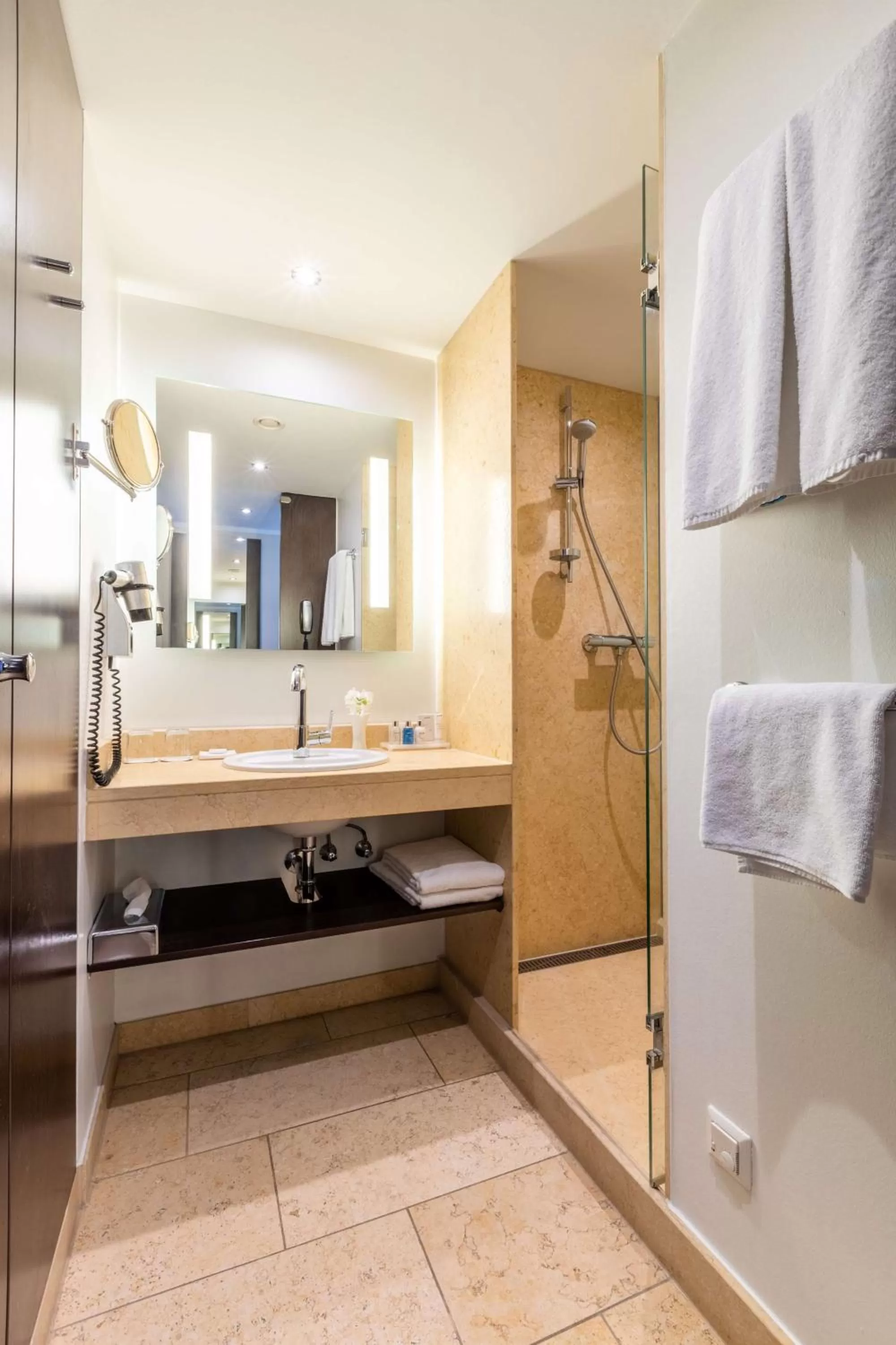 Bathroom in Radisson Blu Hotel Erfurt