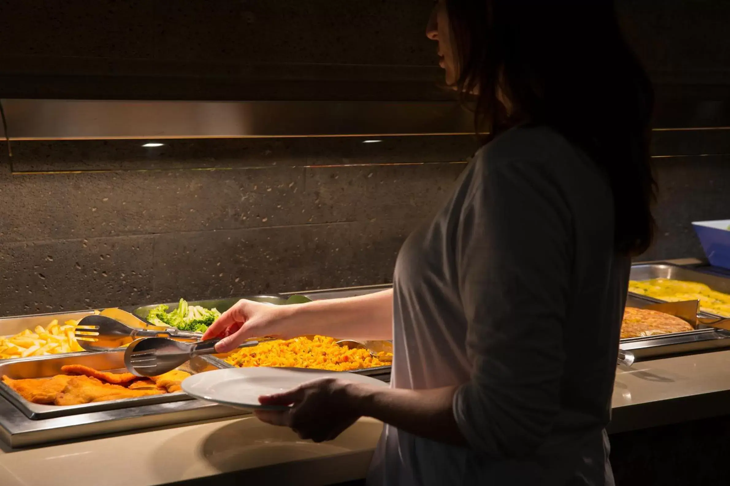 Restaurant/places to eat in Nazaret Apartments Restaurant/places to eat in Nazaret Apartments