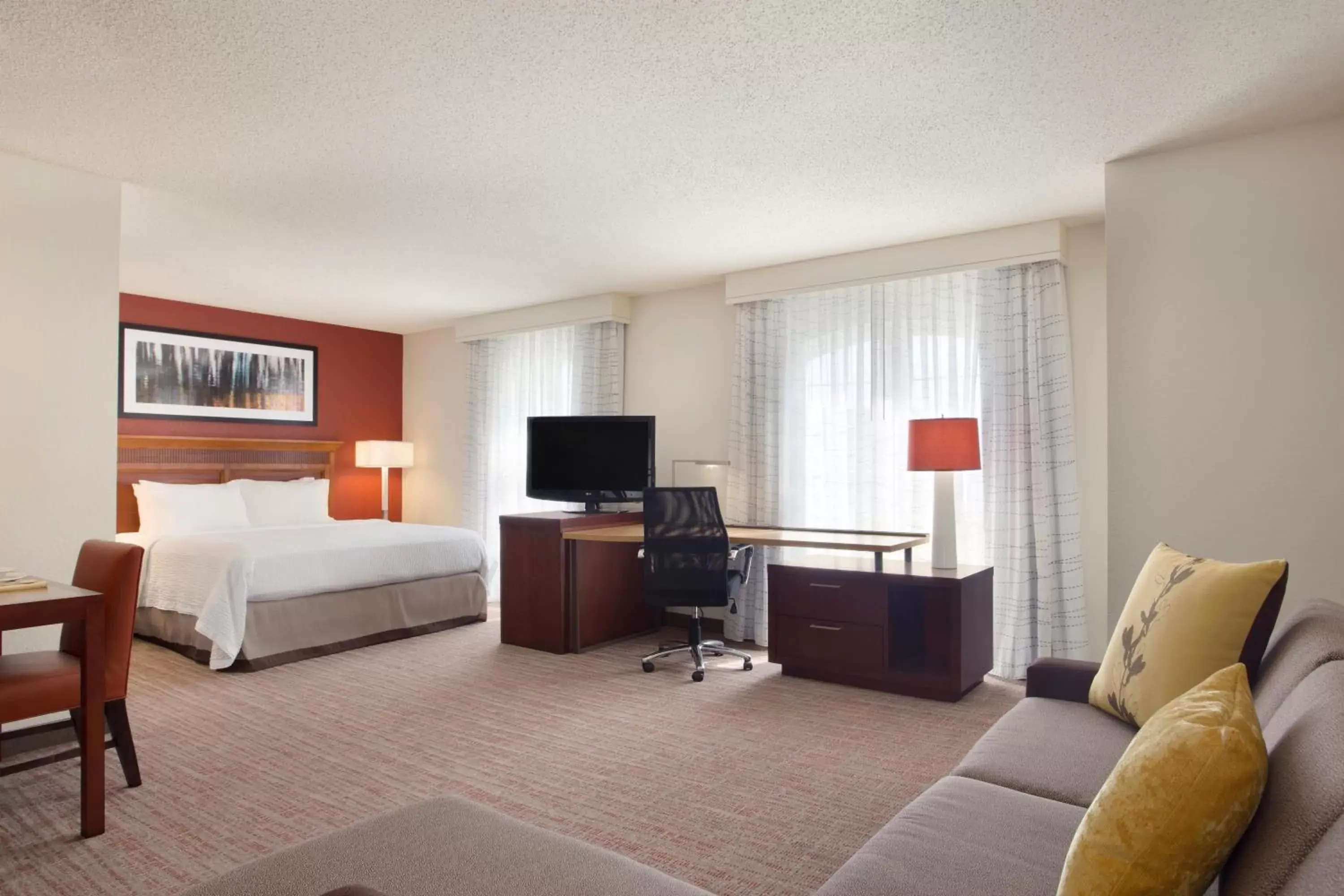 Bed, Seating Area in Residence Inn Joplin