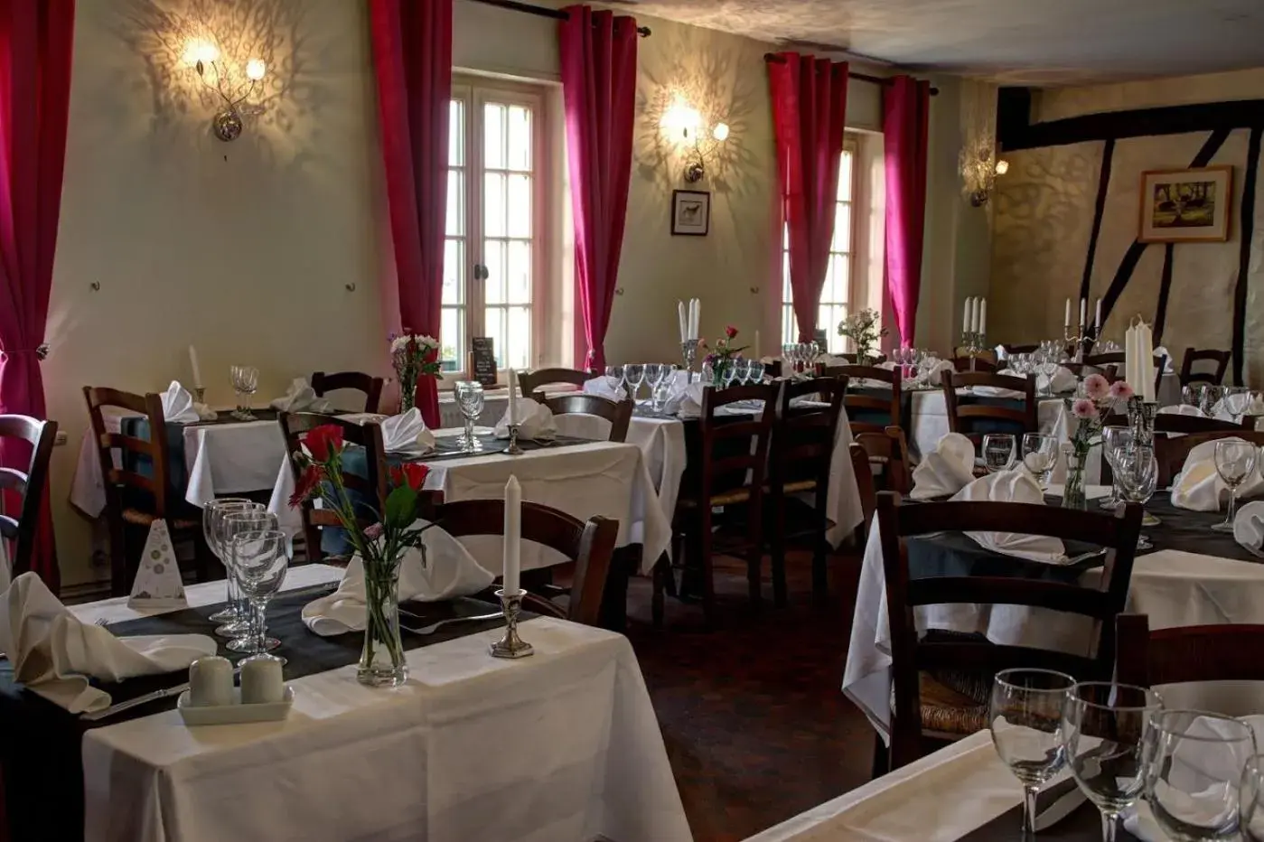 Restaurant/Places to Eat in Logis Auberge De La Dune