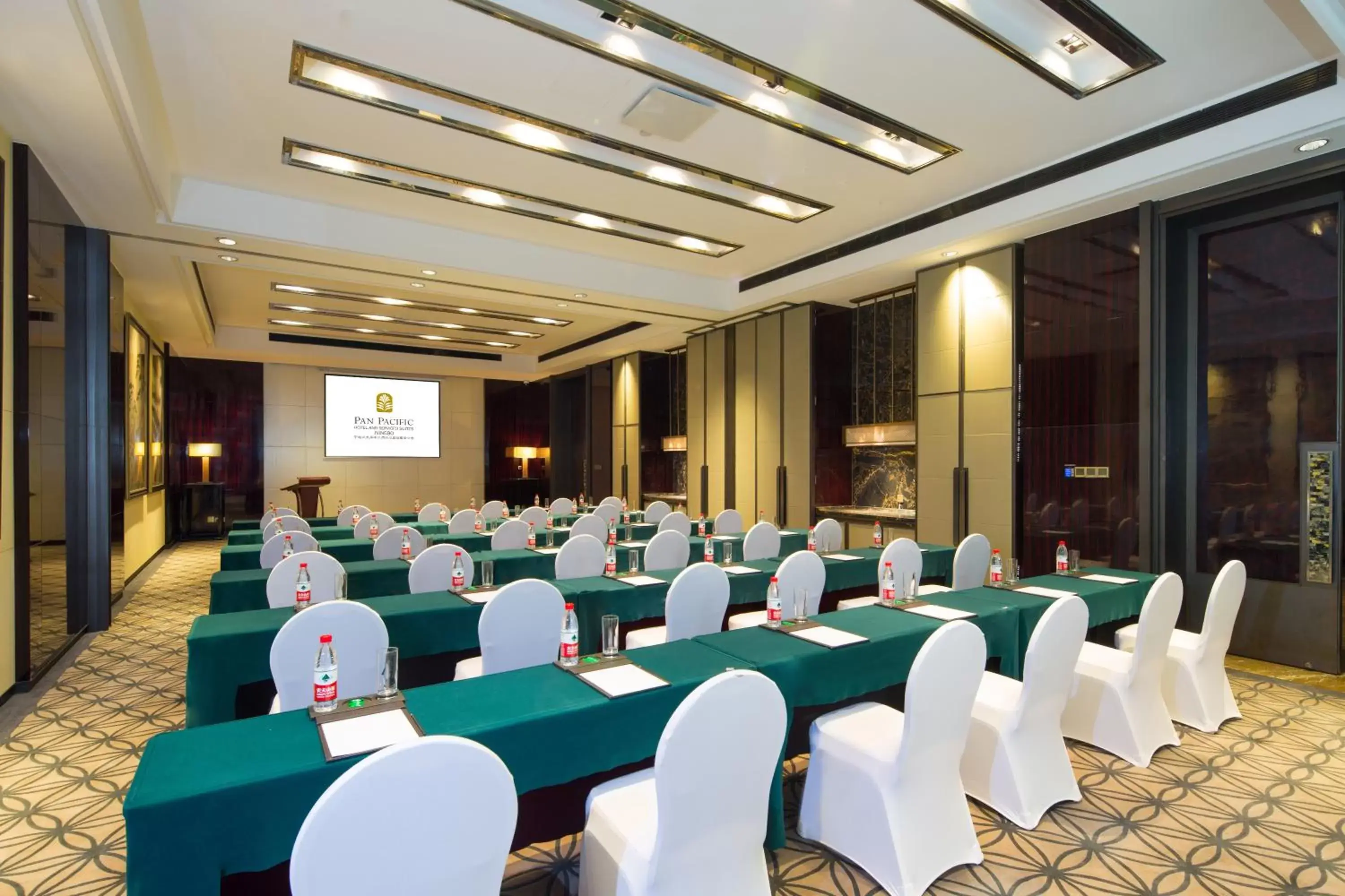 Meeting/conference room in Pan Pacific Serviced Suites Ningbo