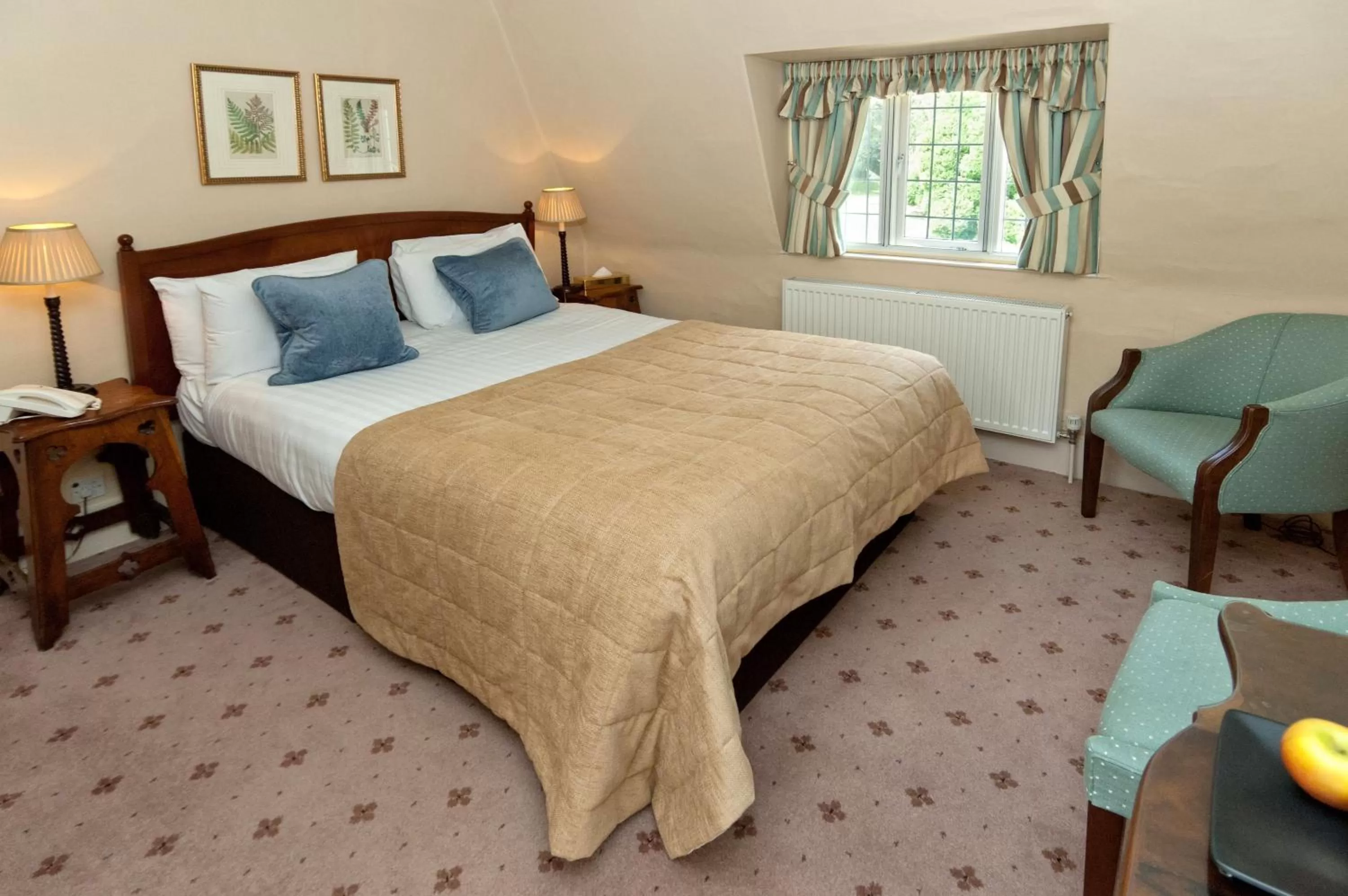 Bed in Flitwick Manor Hotel