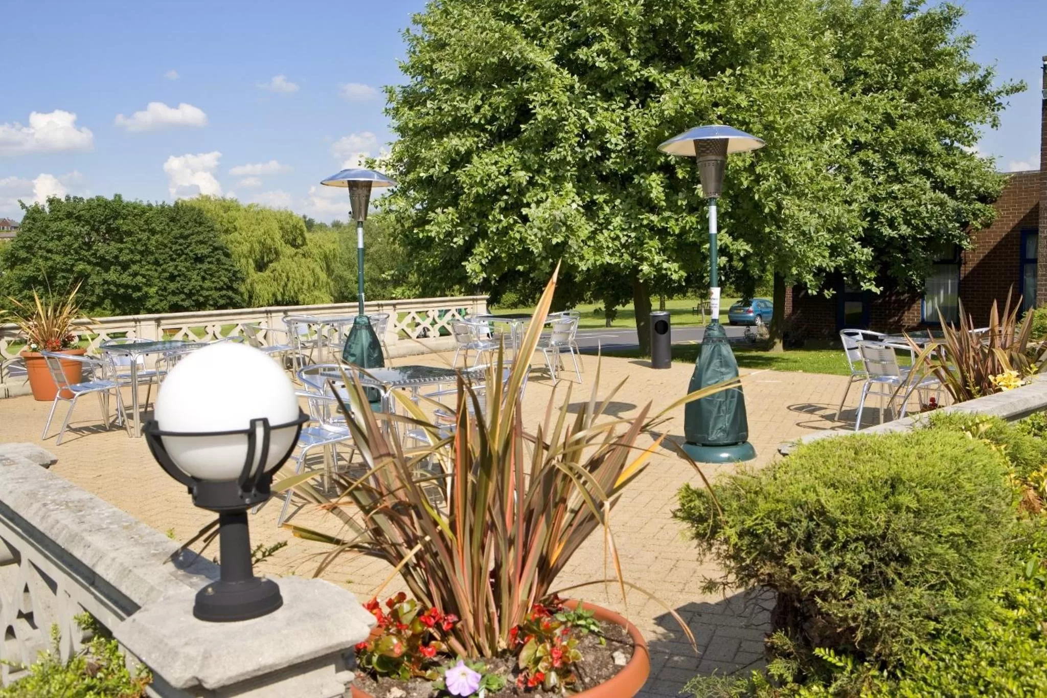 Holiday Inn Leeds Garforth by IHG