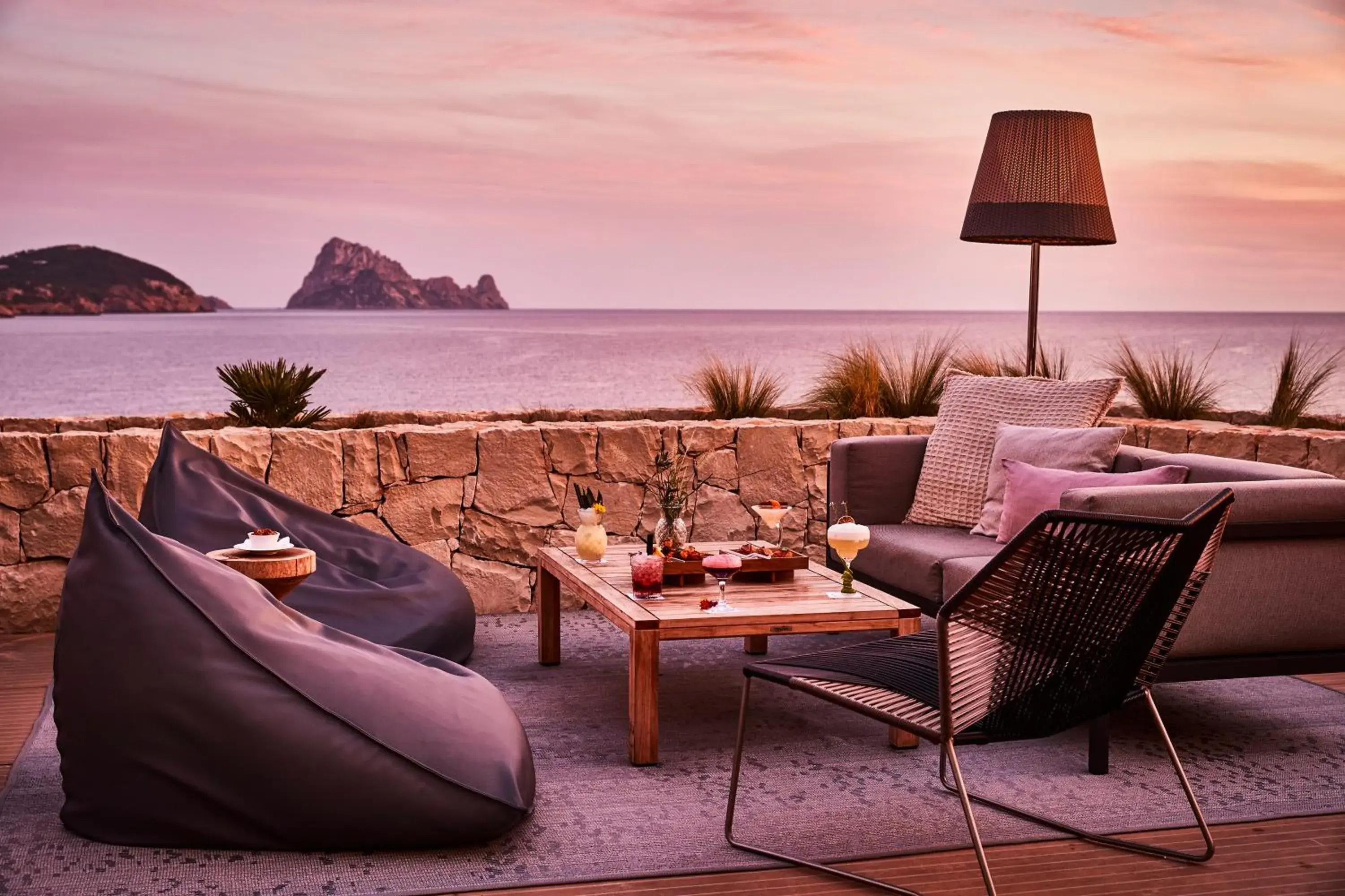 Lounge or bar in 7Pines Resort Ibiza