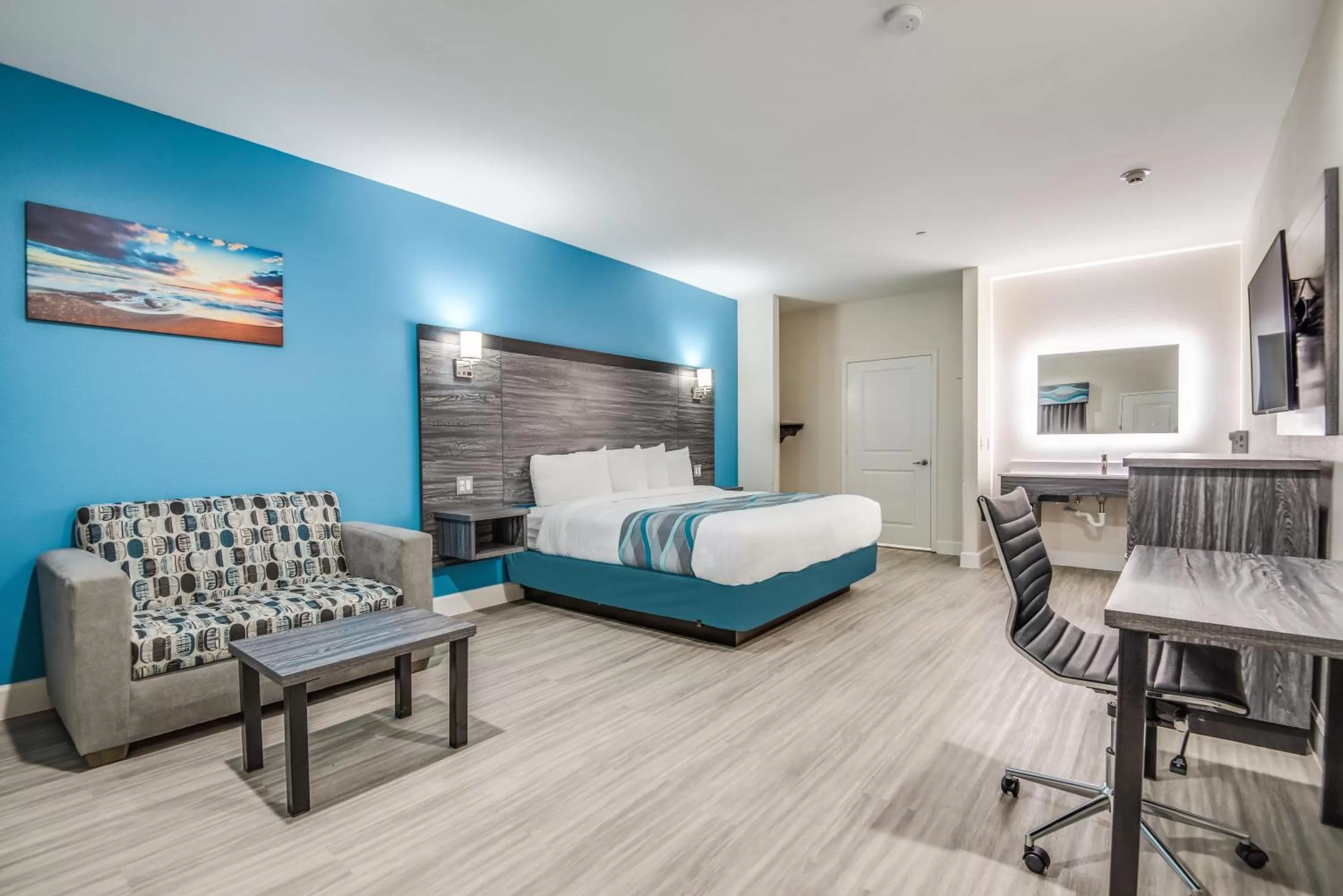 Bed in Americas Best Value Inn & Suites Houston at Hwy 6