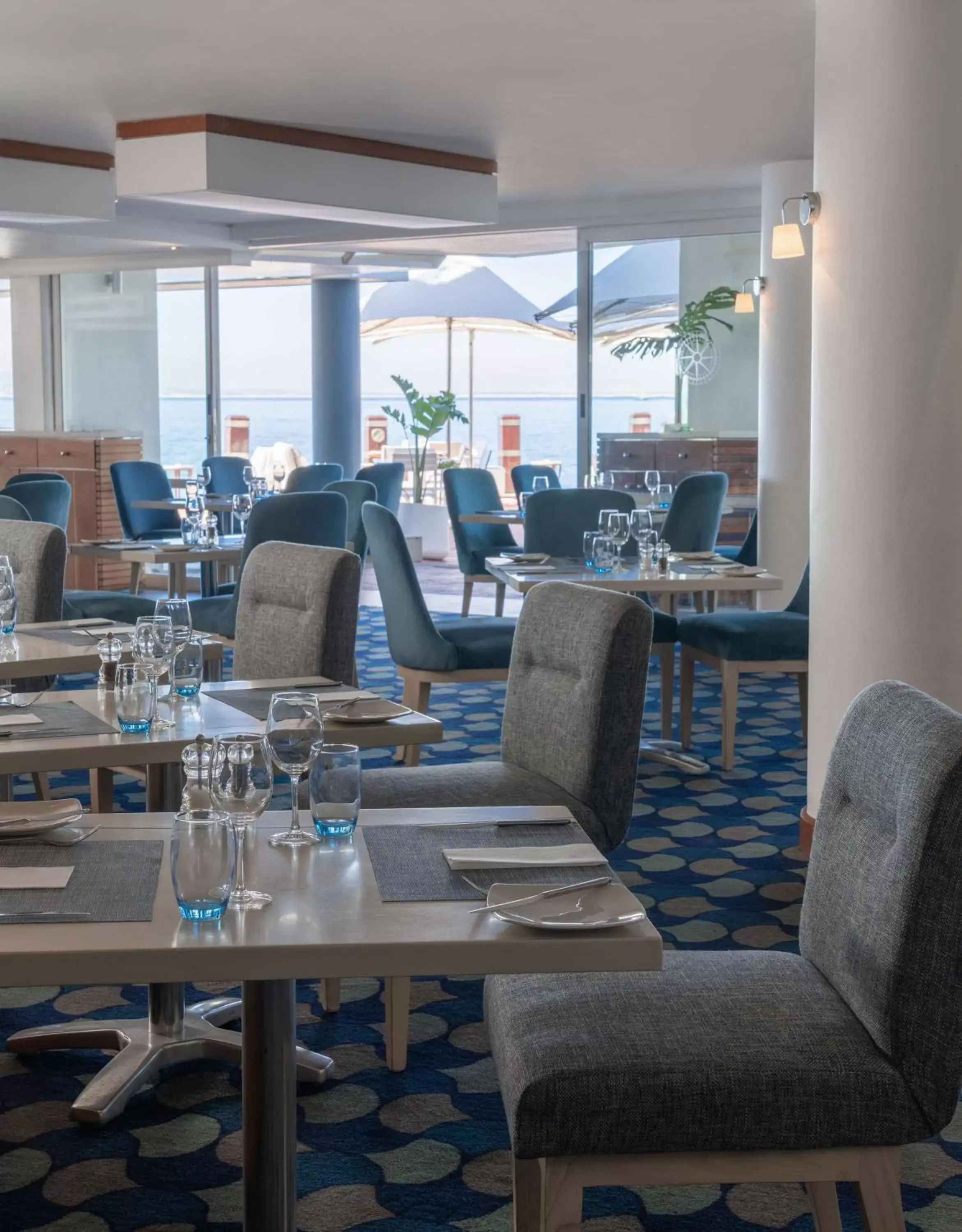 Restaurant/Places to Eat in Radisson Blu Hotel Waterfront, Cape Town