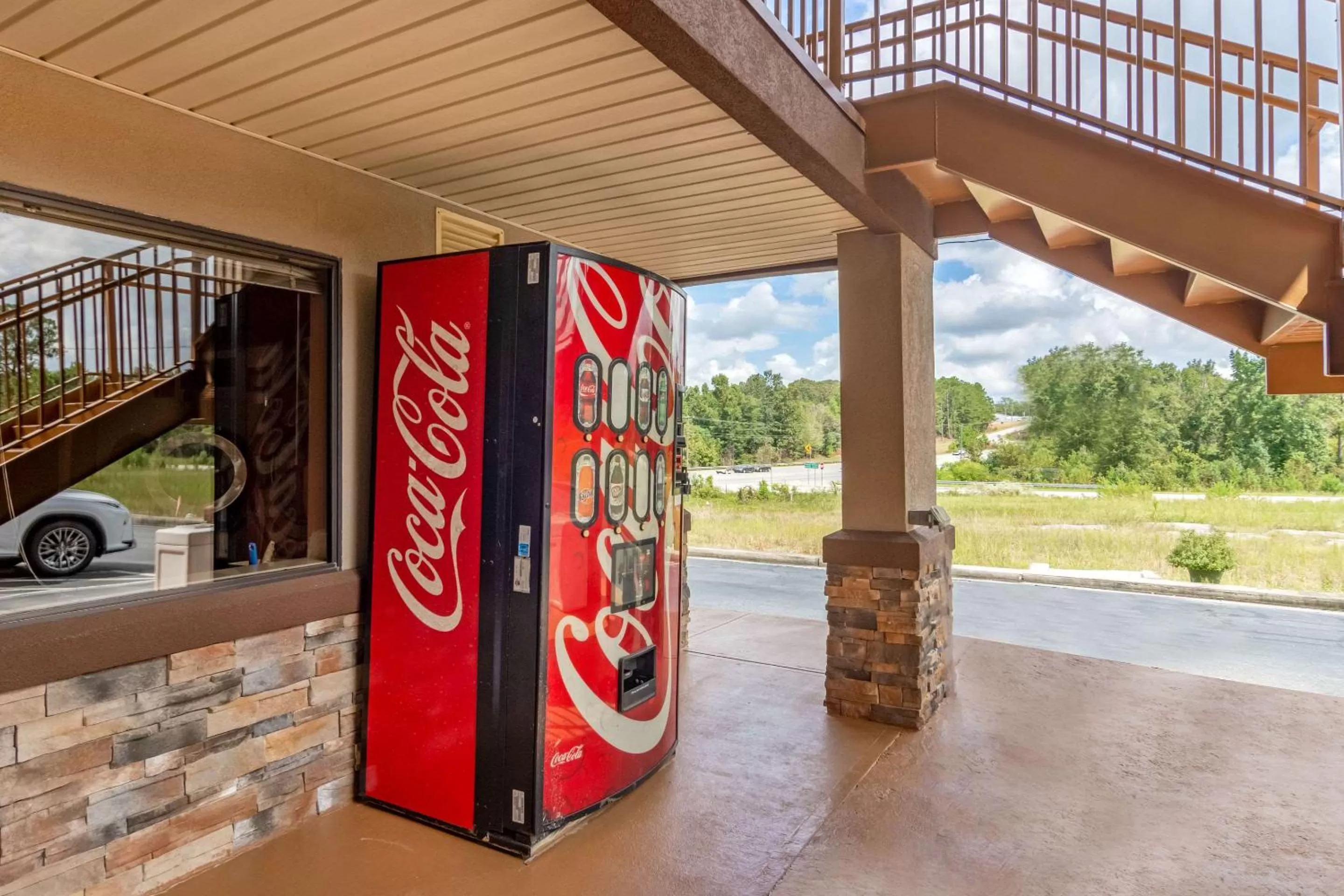 Property building in Econo Lodge Byron - Warner Robins