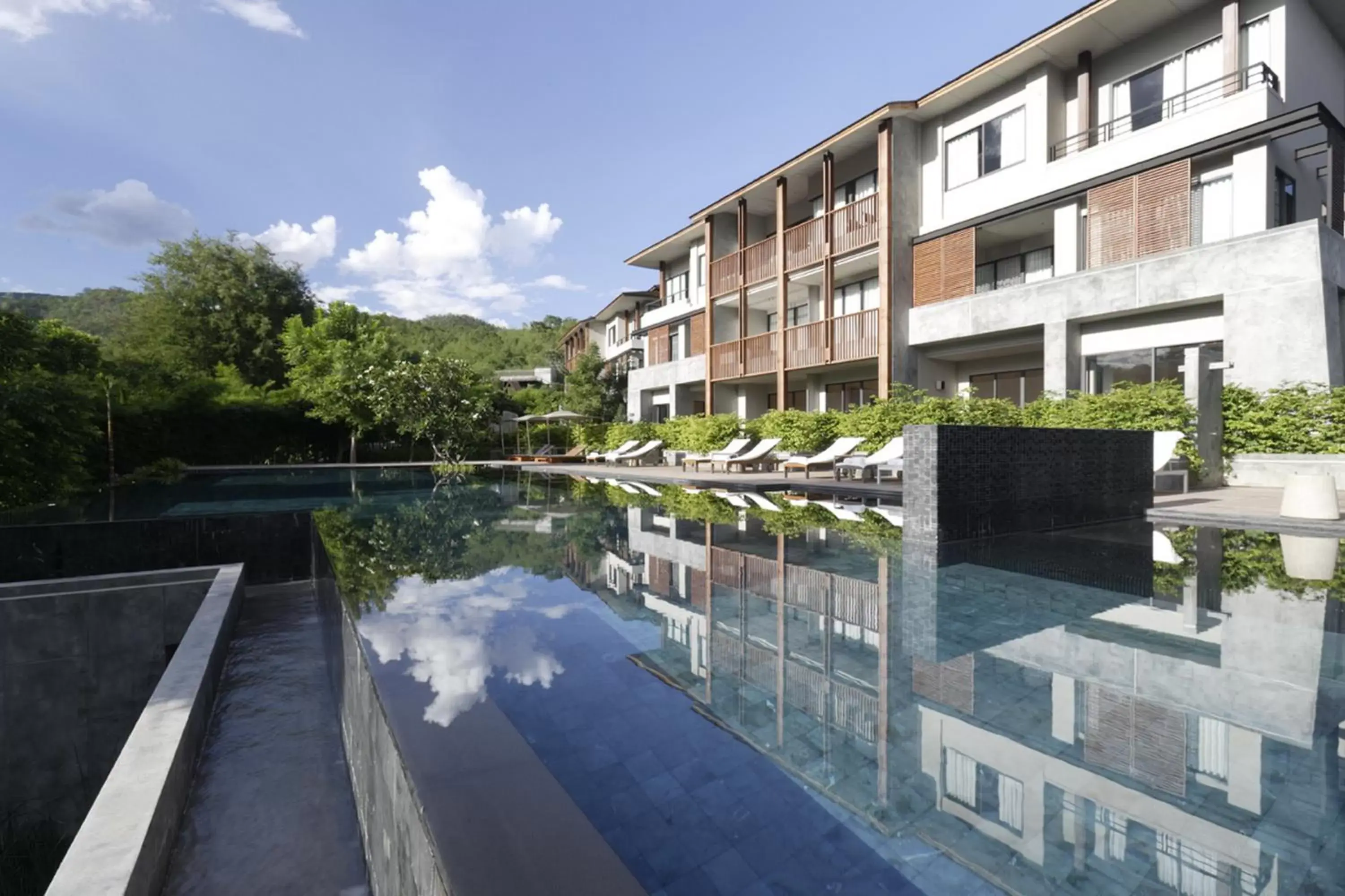 Pool view, Swimming Pool in Veranda High Residence