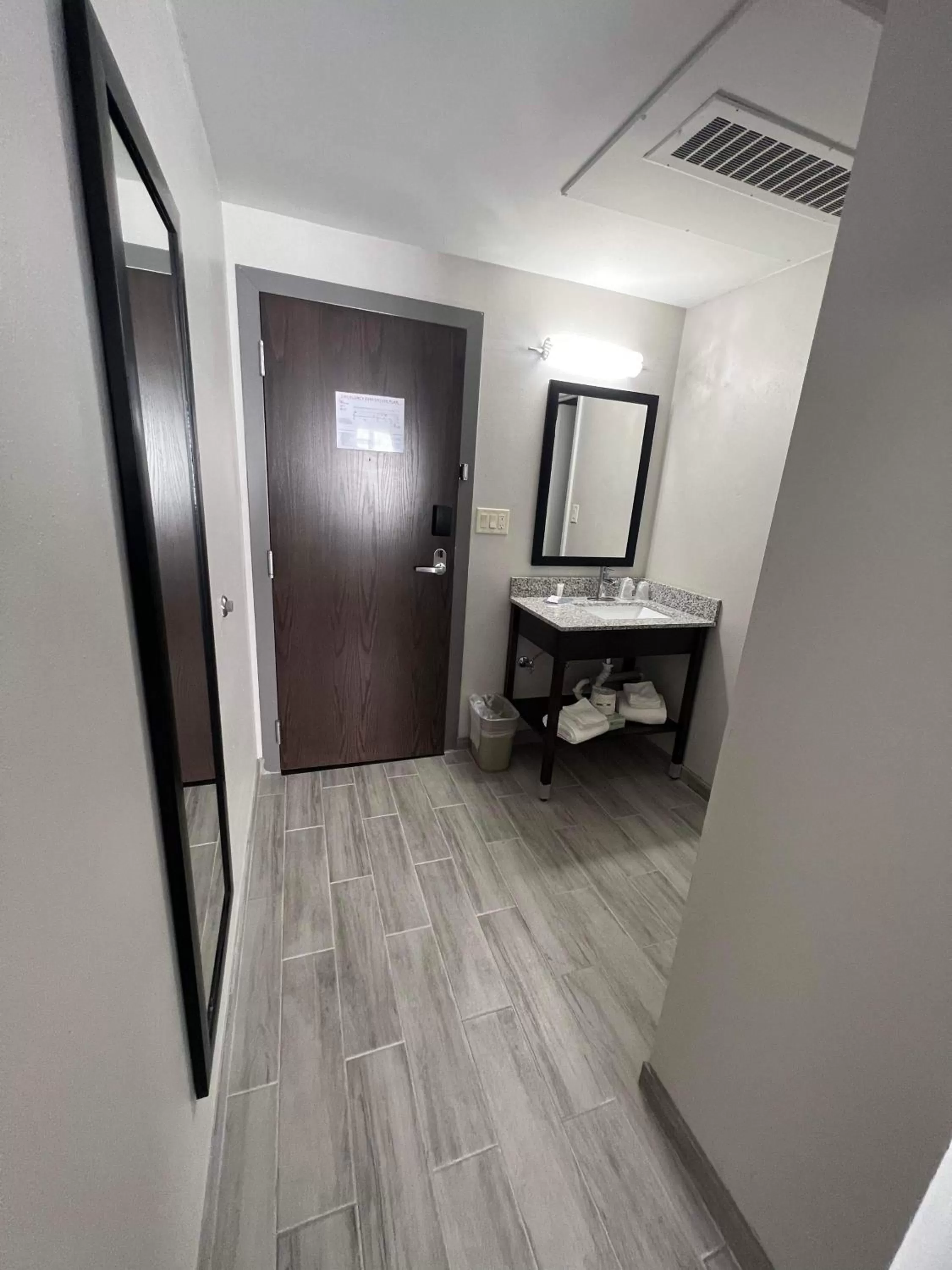 Bathroom in Days Inn by Wyndham Manitowoc