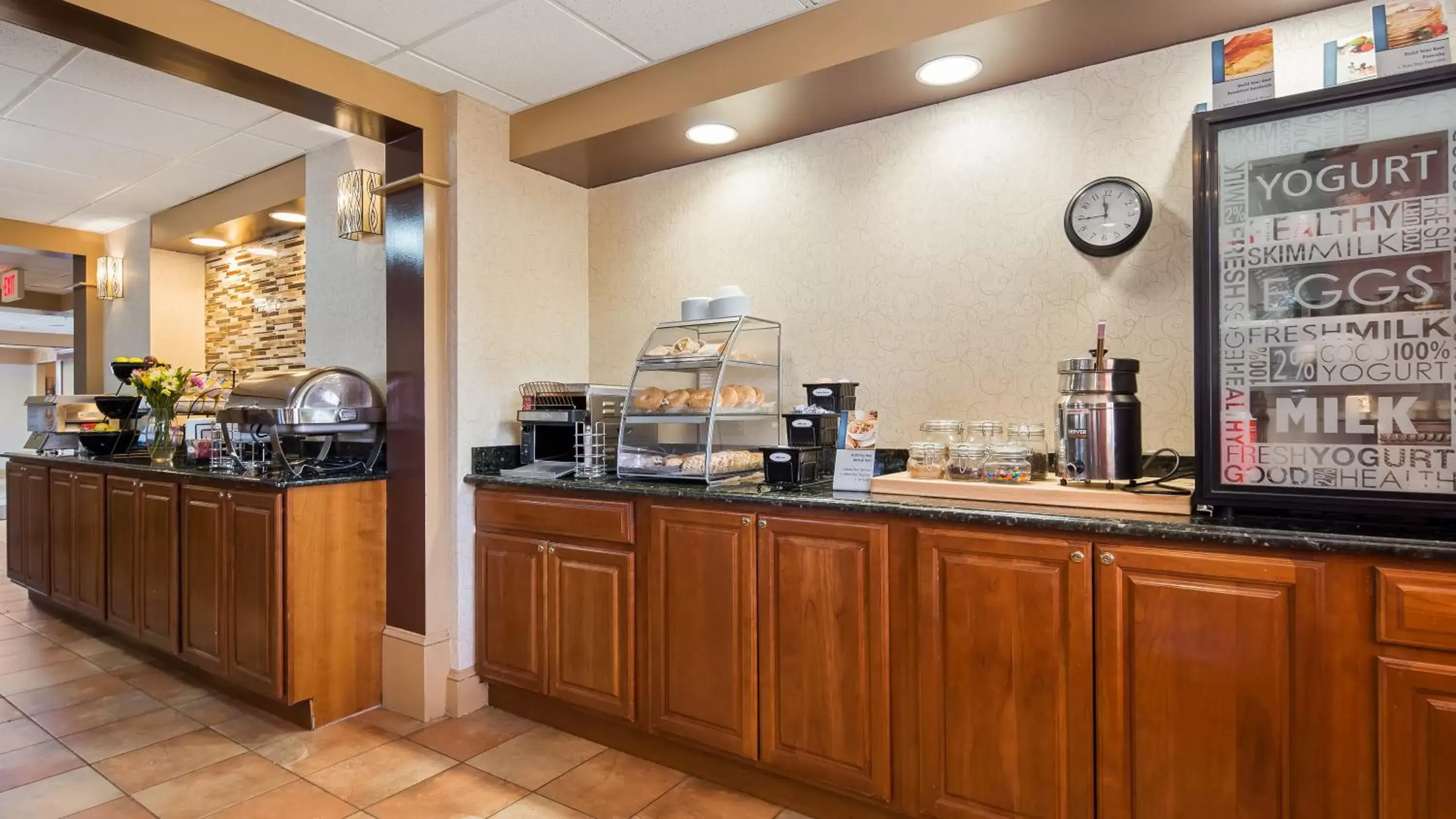 Breakfast, Restaurant/Places to Eat in Best Western Plus The Inn at Sharon/Foxboro