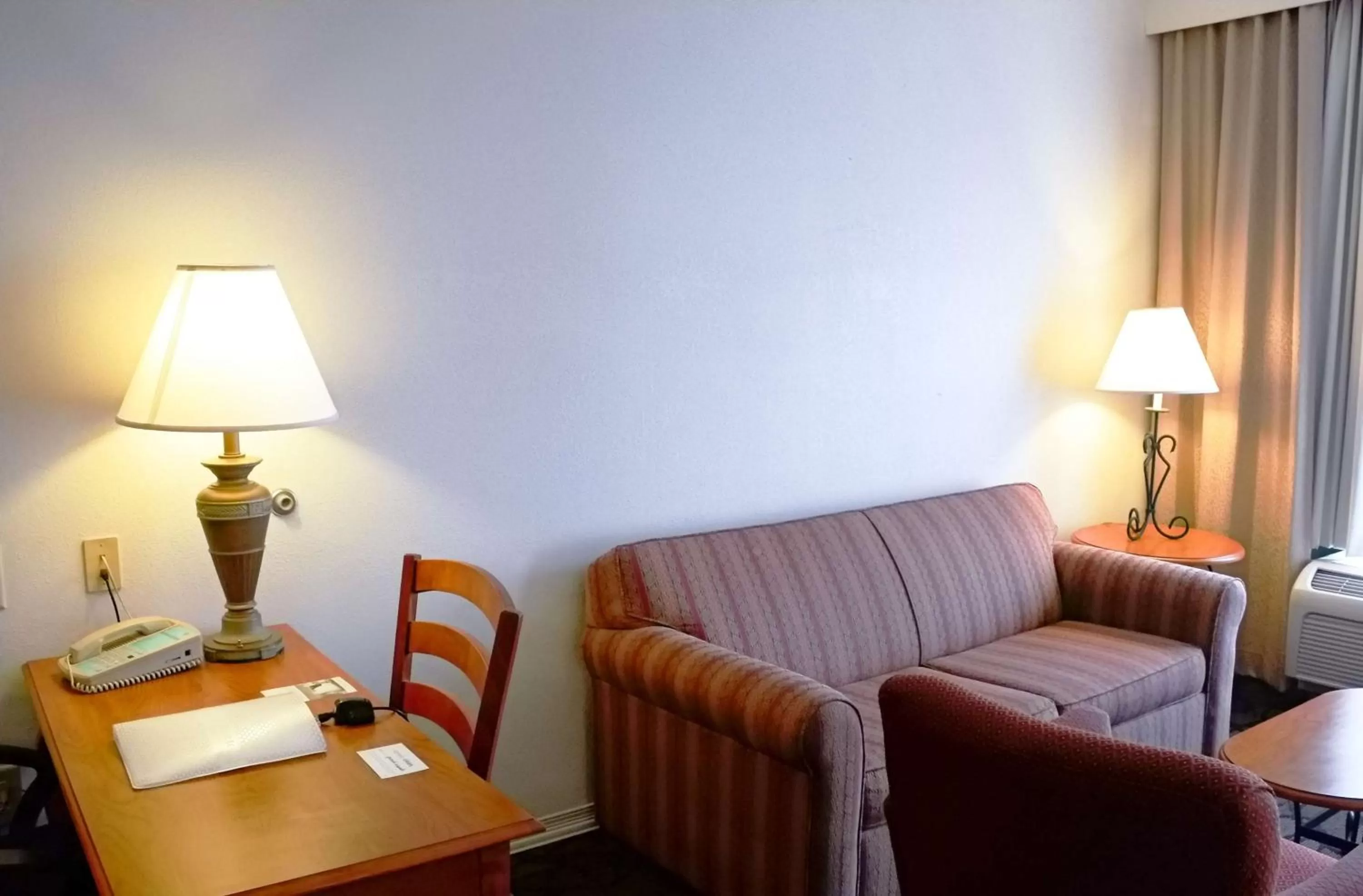 King Suite in Hampton Inn & Suites Birmingham-Pelham - I-65