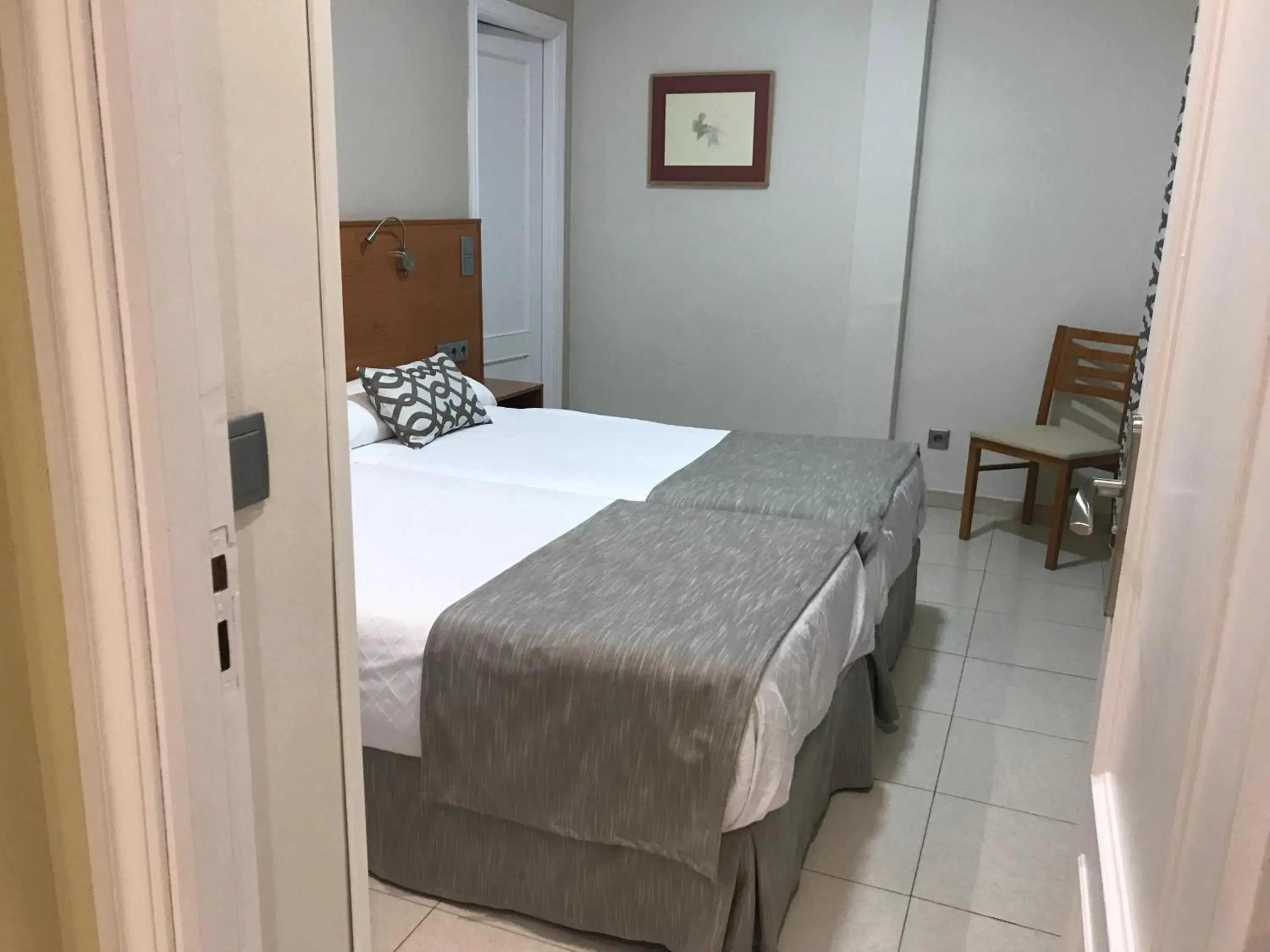 Bedroom, Bed in Hotel Alfonso VIII De Cuenca