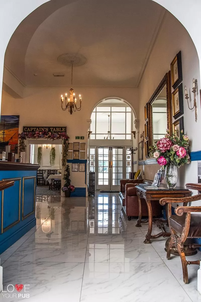 Lobby or reception in Keppels Head Hotel