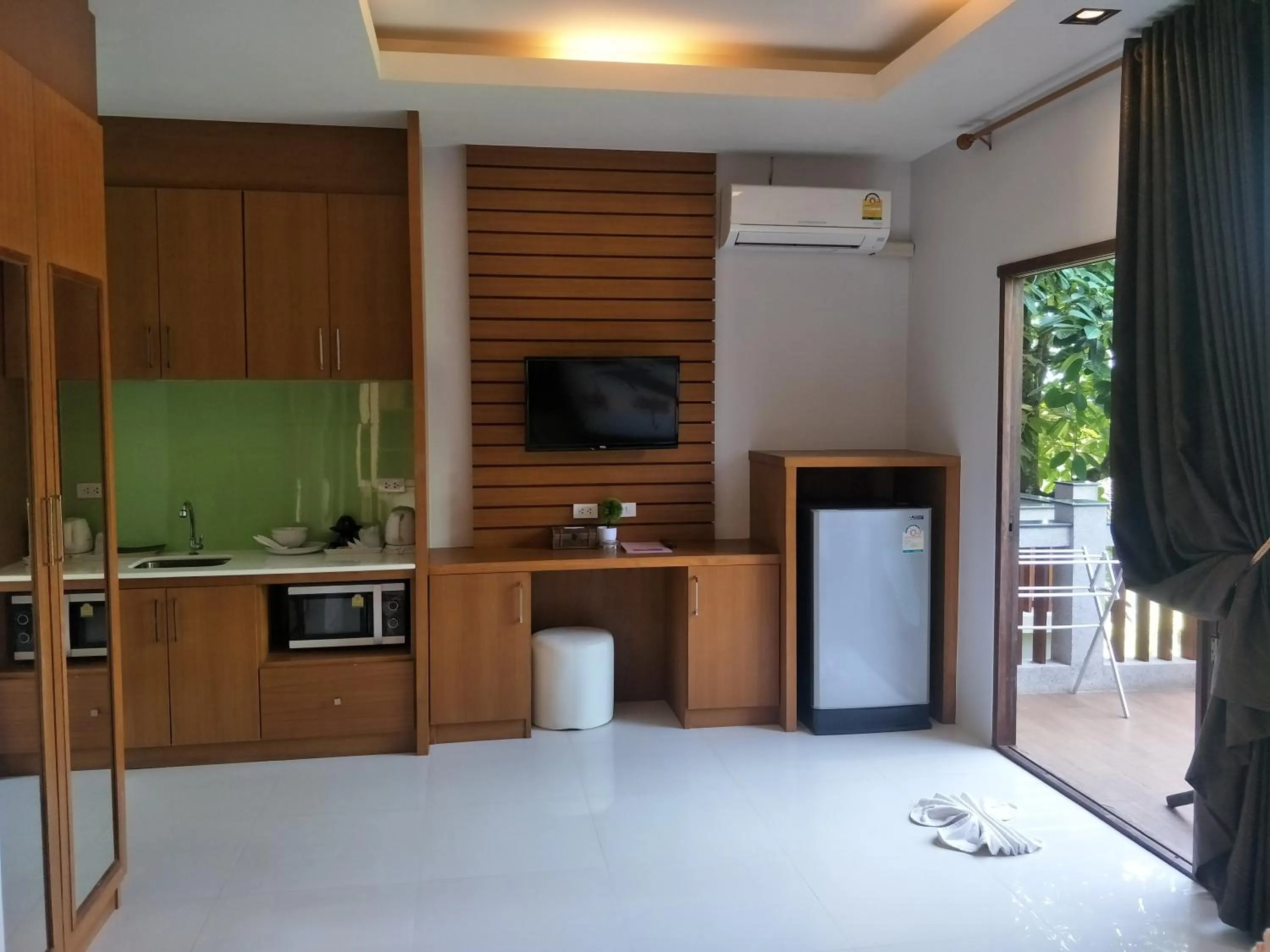 Kitchen or kitchenette in Lanta Intanin Resort - SHA Extra Plus