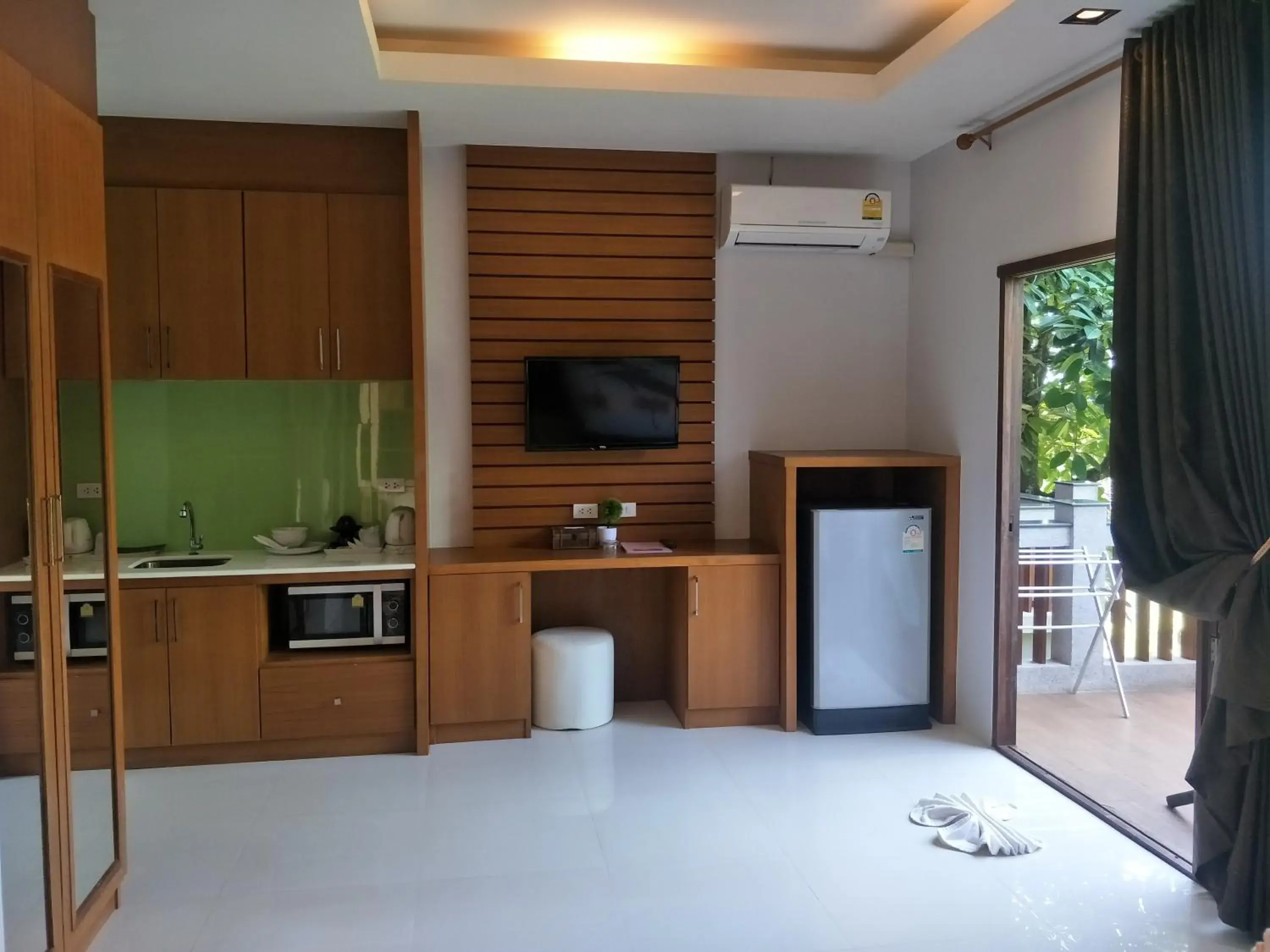 Kitchen or kitchenette, Kitchen/Kitchenette in Lanta Intanin Resort - SHA Extra Plus