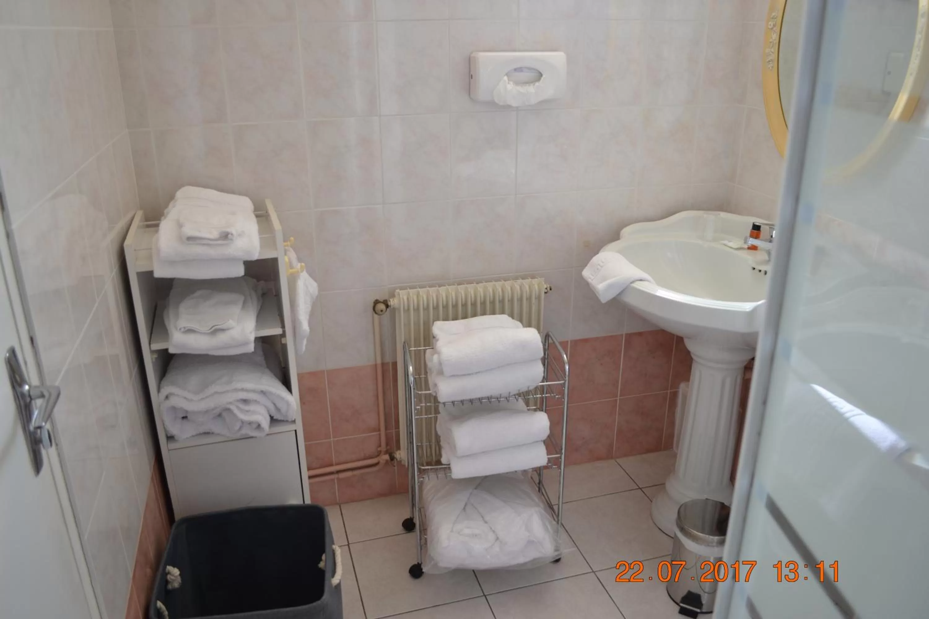 Bathroom in Hôtel Le Castel