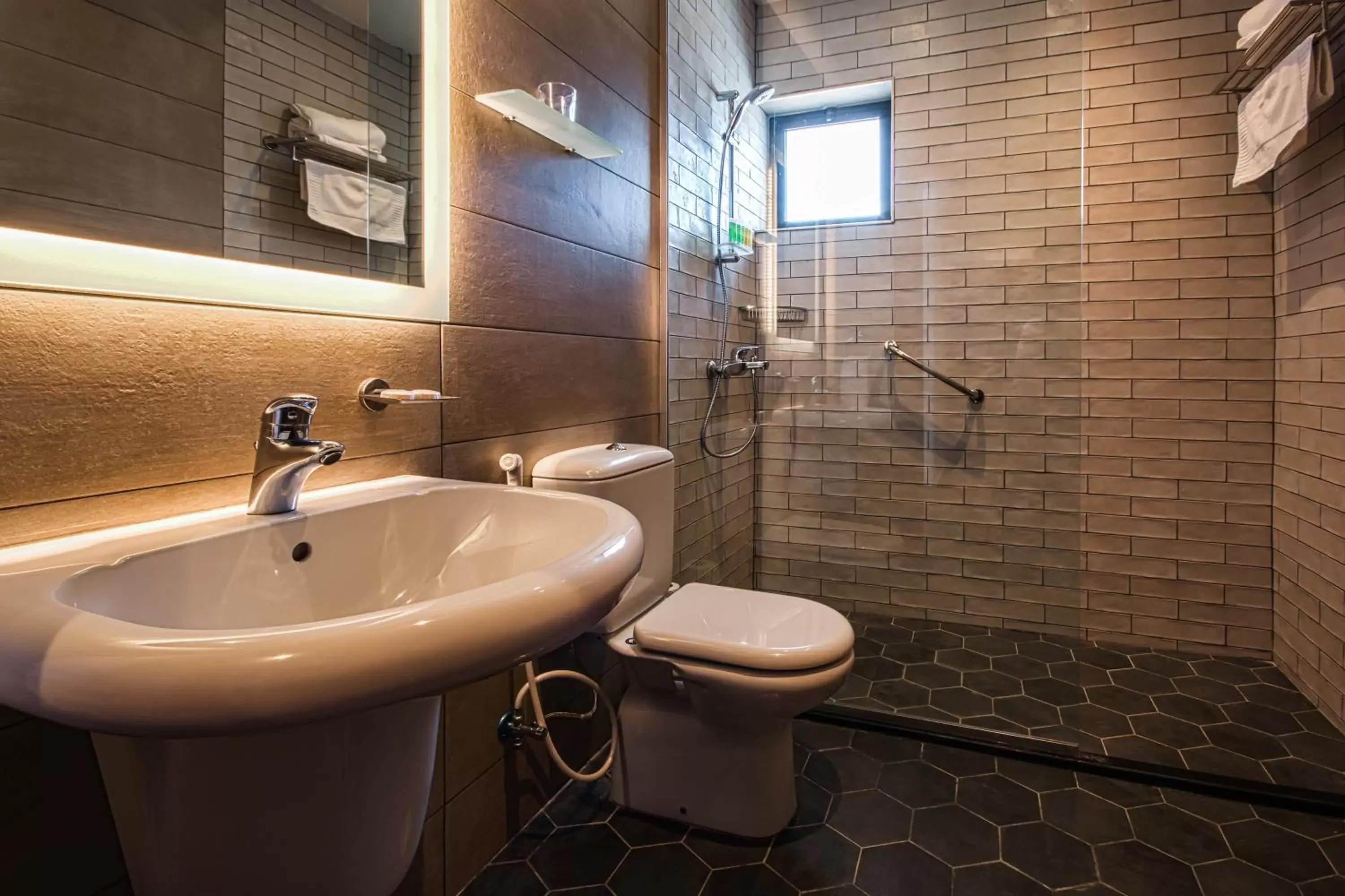 Toilet, Bathroom in Canary Boutique Hotel