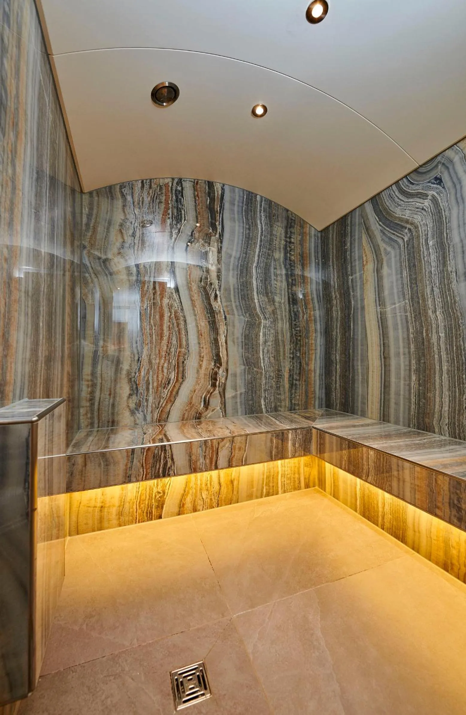 Steam room in Insel-Hotel Heilbronn