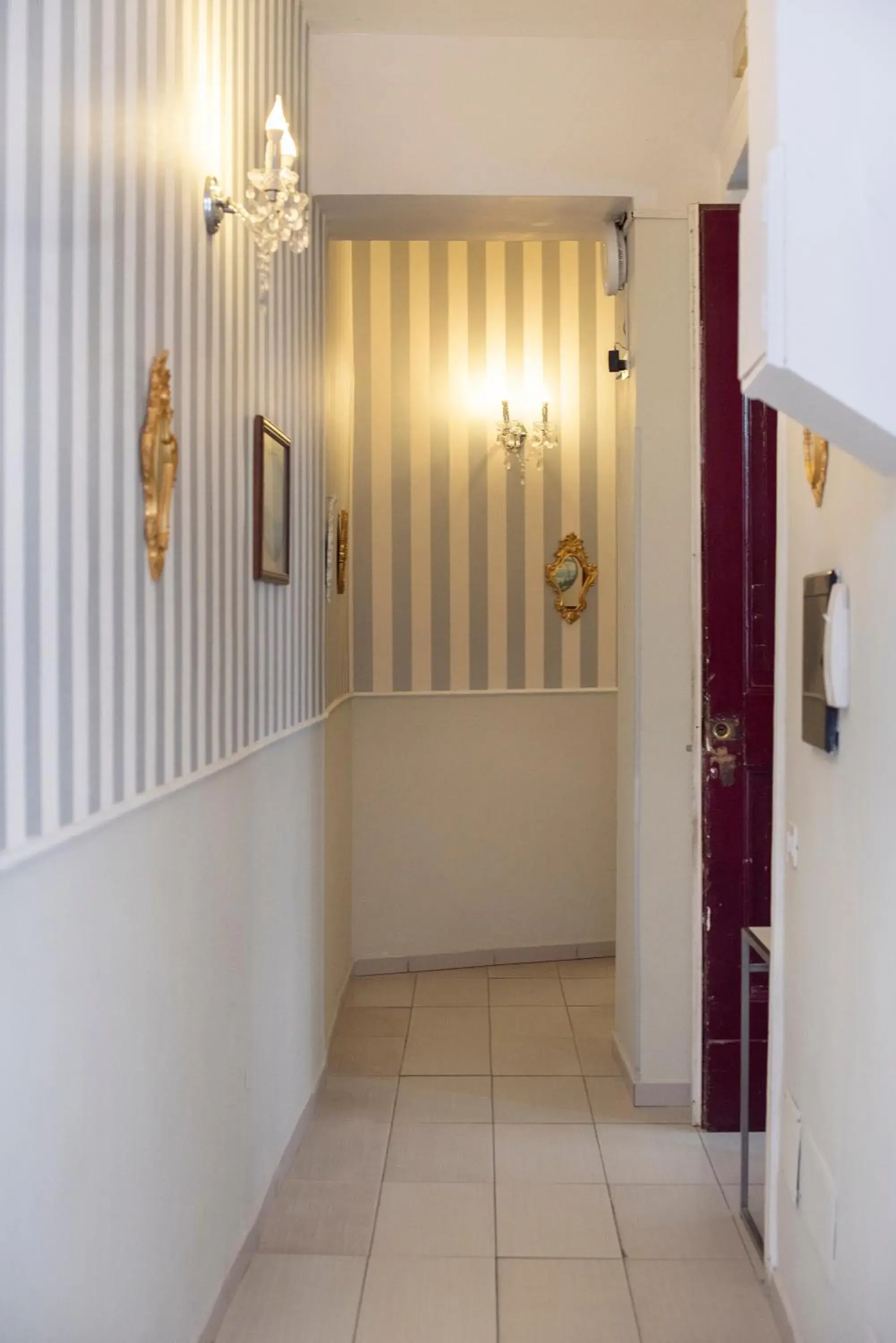 Facade/entrance in B&B Dei Decumani Facade/entrance in B&B Dei Decumani