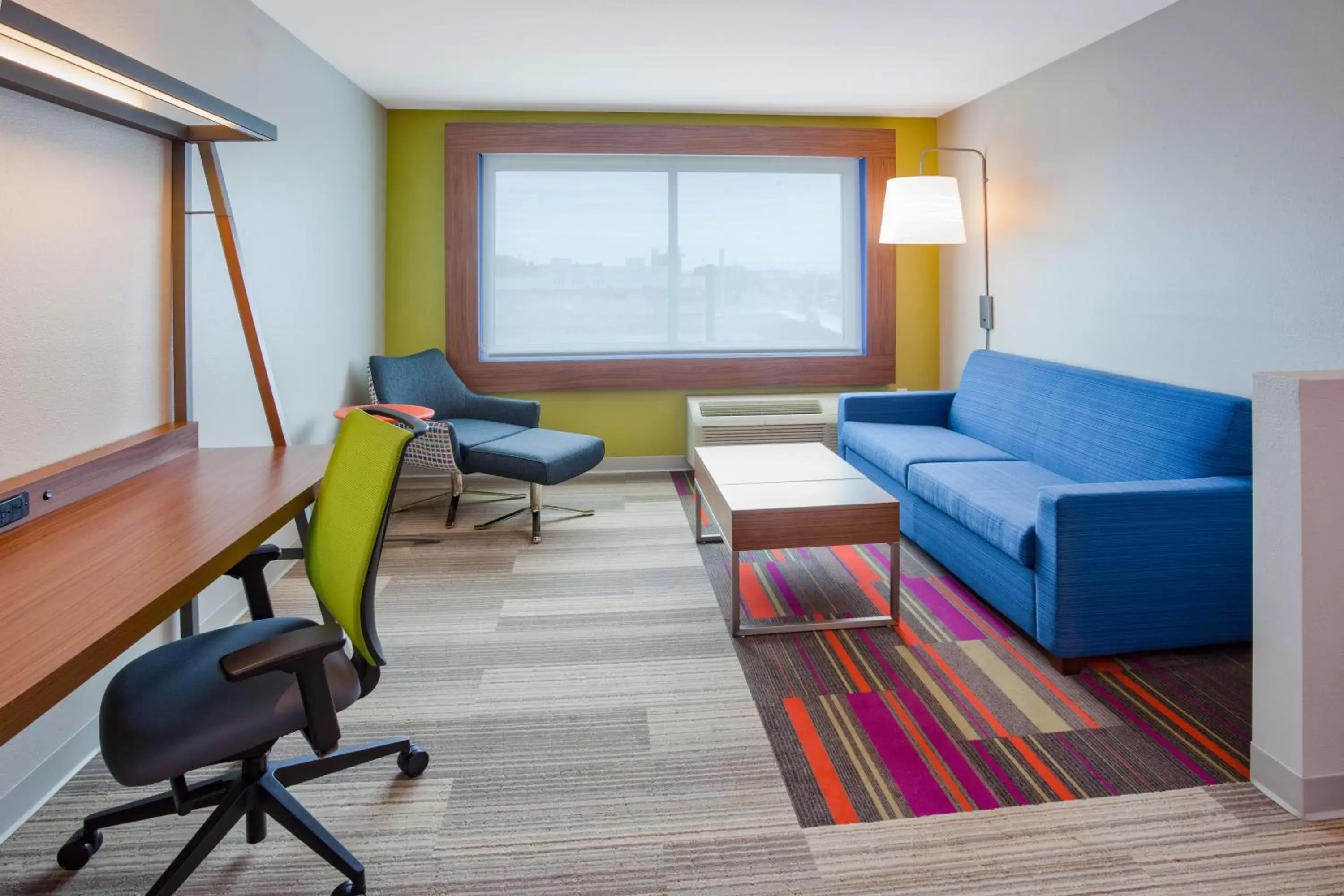 Decorative detail, Seating Area in Holiday Inn Express and Suites Des Moines Downtown, an IHG Hotel