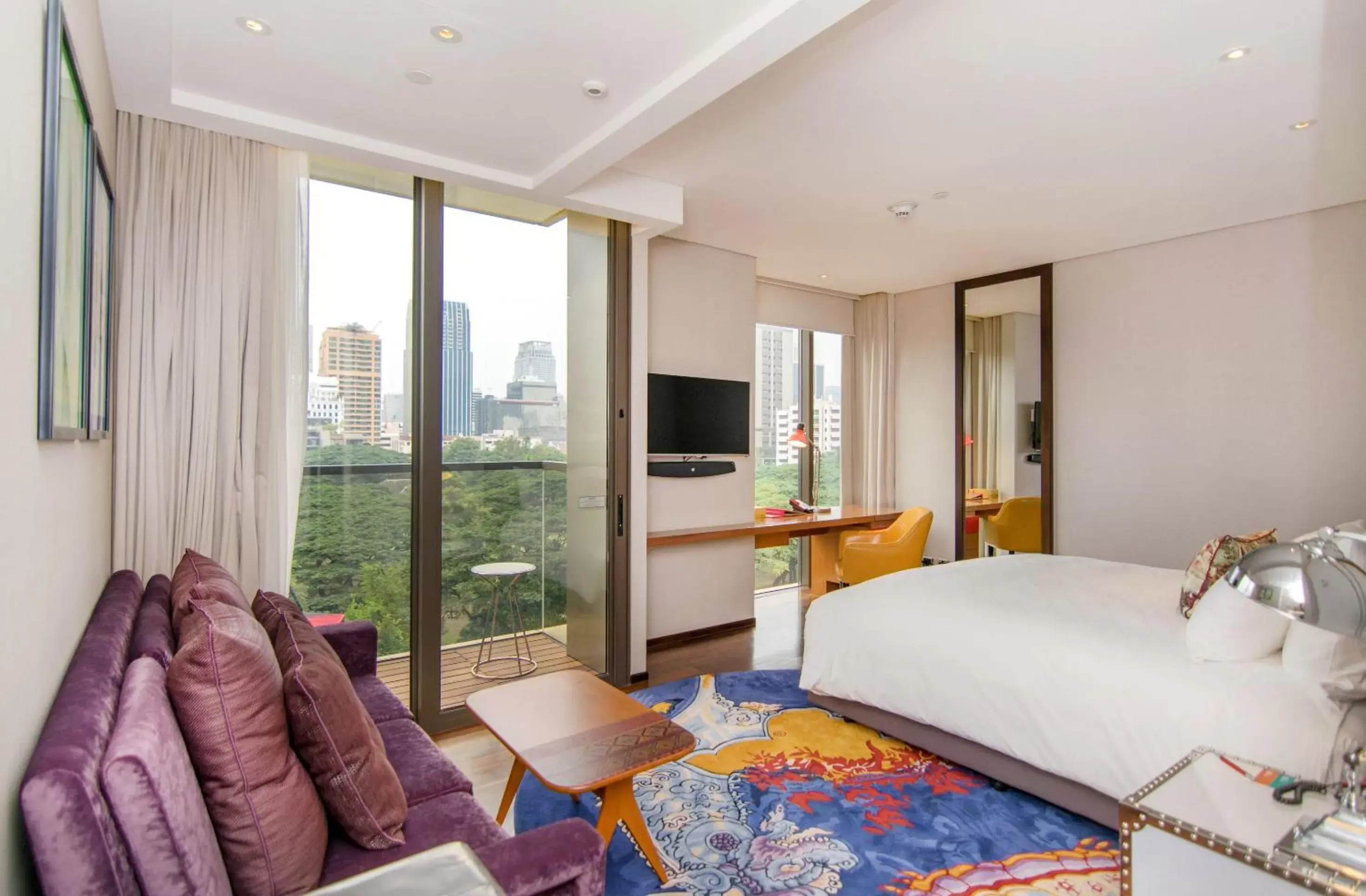 Standard King Room with Balcony and Sunset Garden View in Hotel Indigo Bangkok Wireless Road by IHG Standard King Room with Balcony and Sunset Garden View in Hotel Indigo Bangkok Wireless Road by IHG