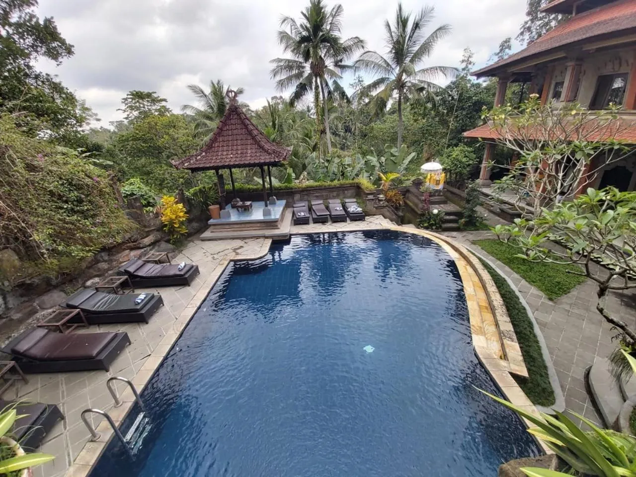 Swimming pool in Nick's Hidden Cottages by Mahaputra-CHSE Certified