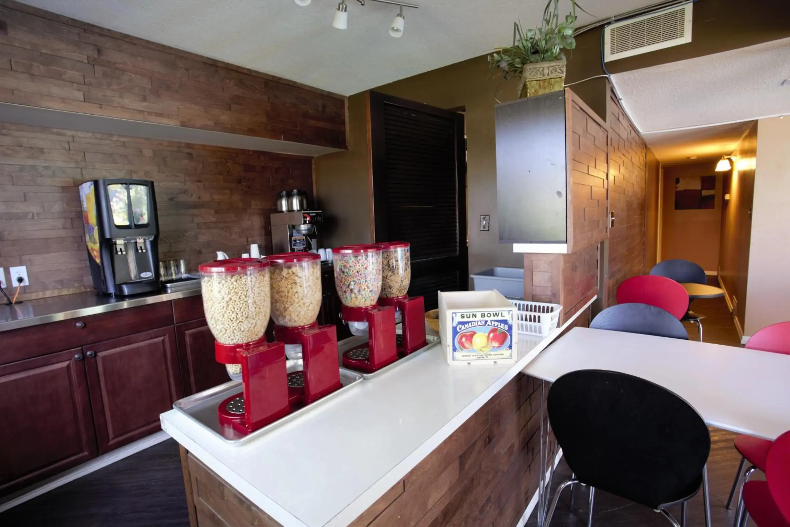 Restaurant/places to eat, Dining Area in Recreation Inn and Suites