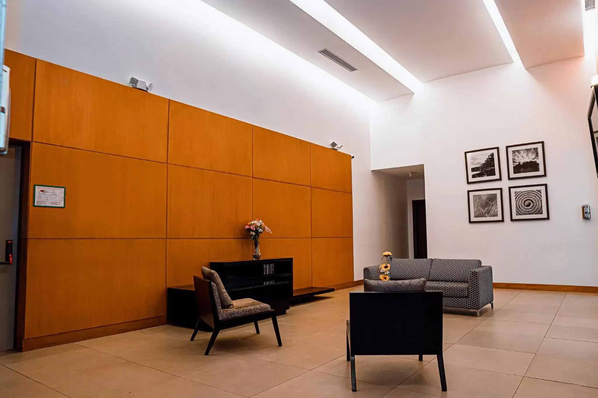 Restaurant/places to eat in Holiday Inn Guayaquil Airport by IHG Restaurant/places to eat in Holiday Inn Guayaquil Airport by IHG