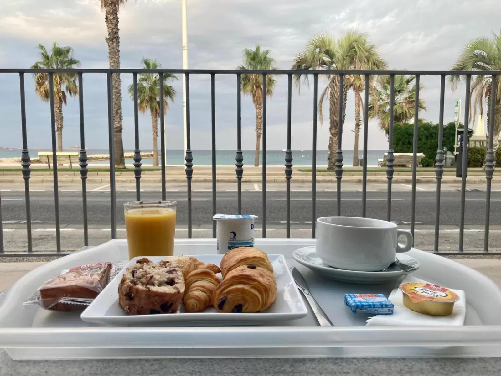 Breakfast in Hôtel Bel Azur