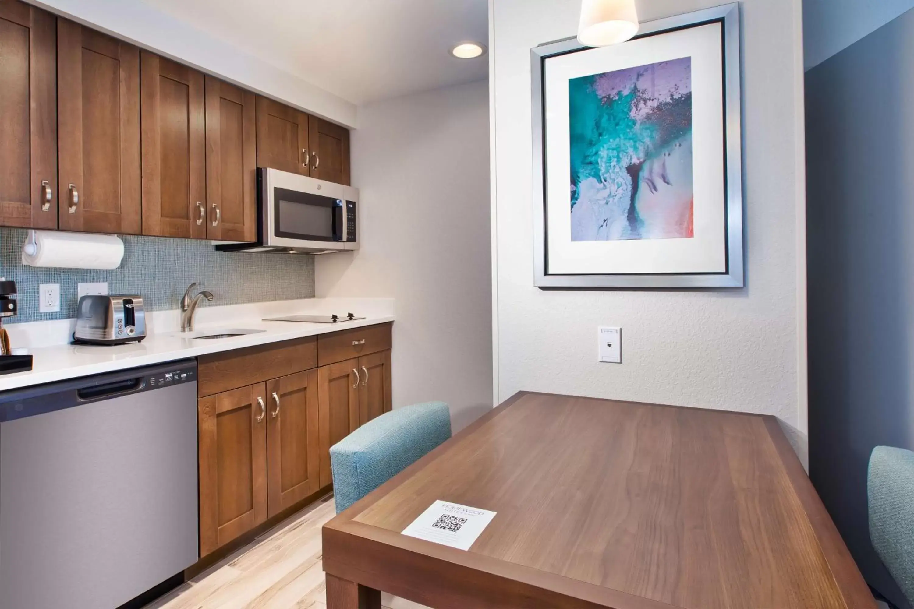 Kitchen or kitchenette, Kitchen/Kitchenette in Homewood Suites By Hilton Columbus Easton, Oh